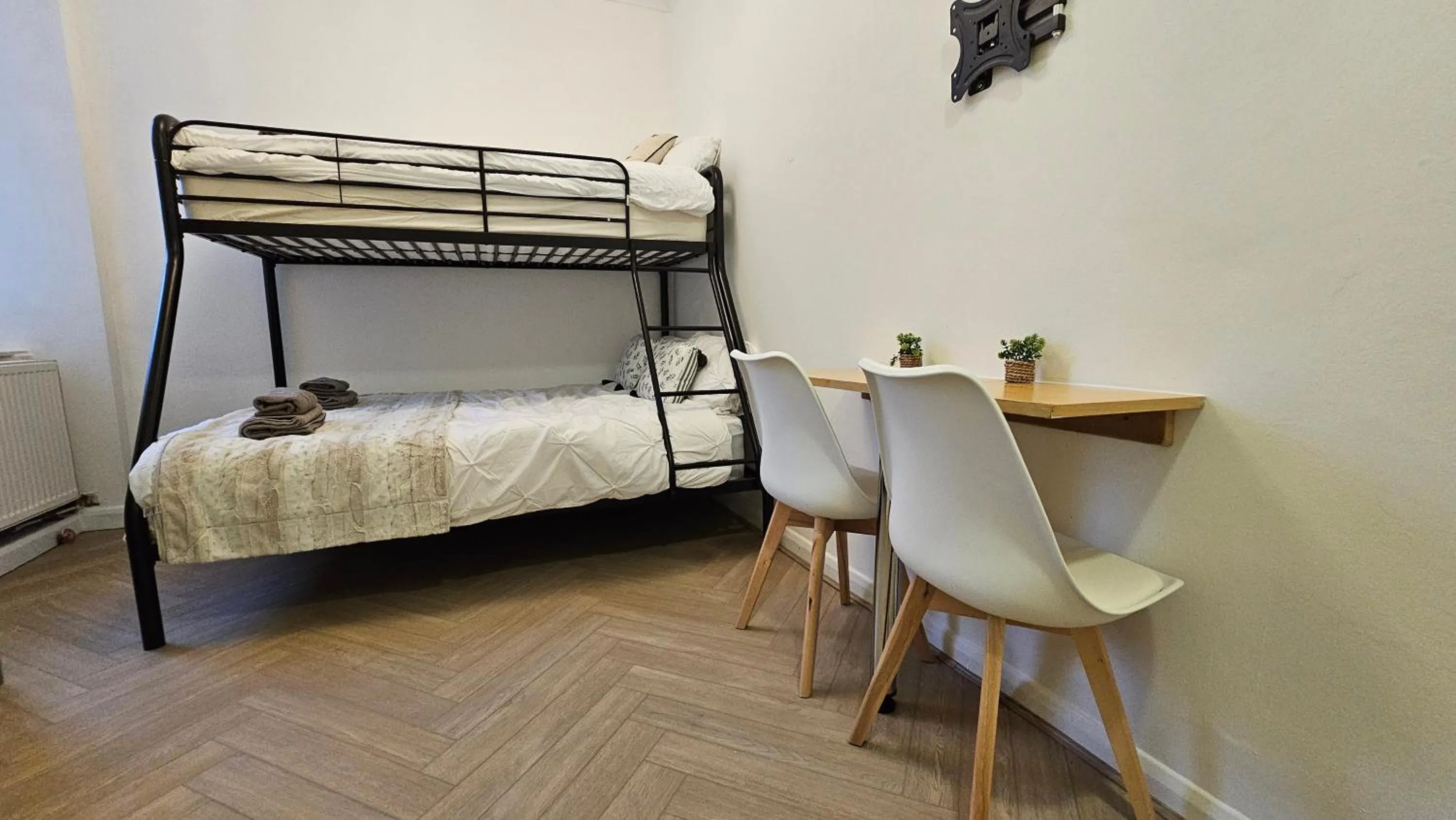 Bedroom in Bros Inn Hotel