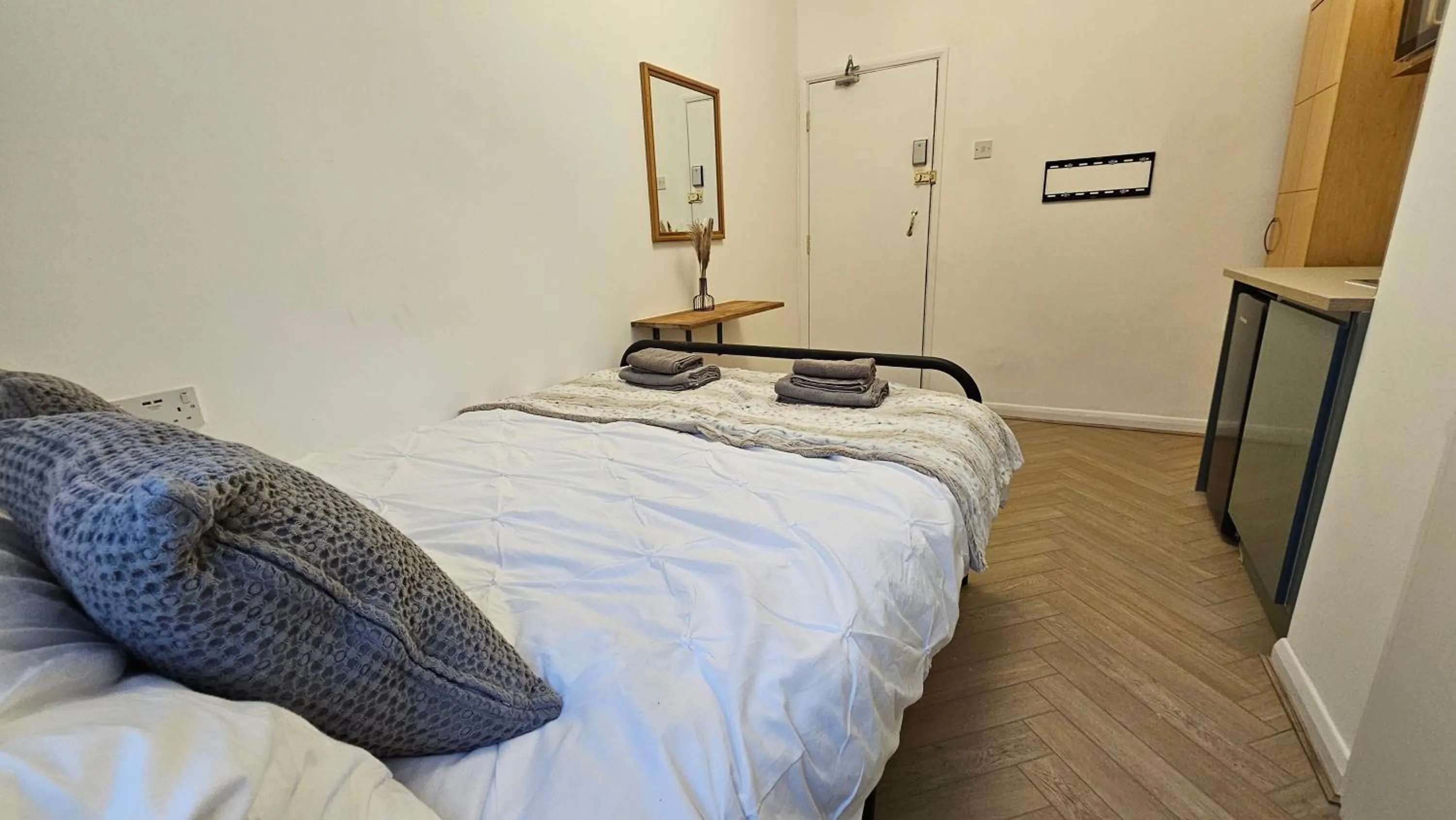 Bedroom in Bros Inn Hotel