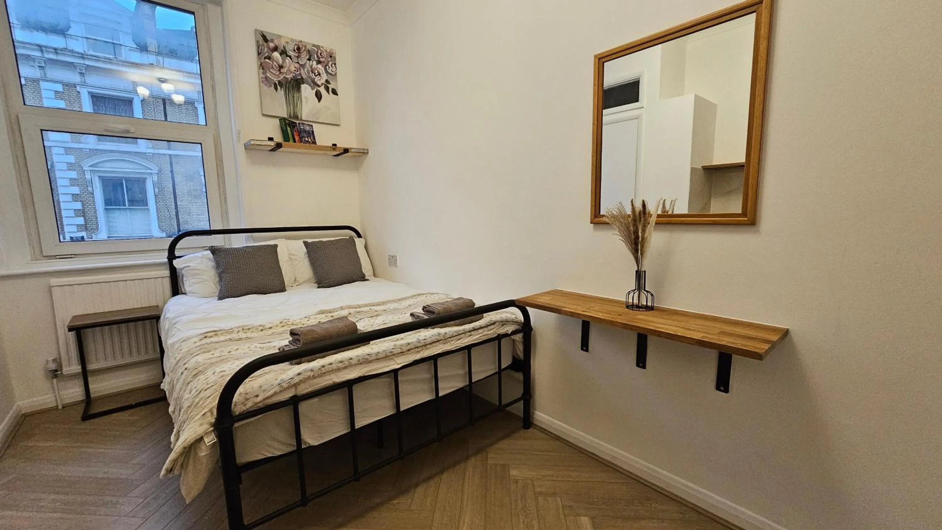 Bedroom in Bros Inn Hotel