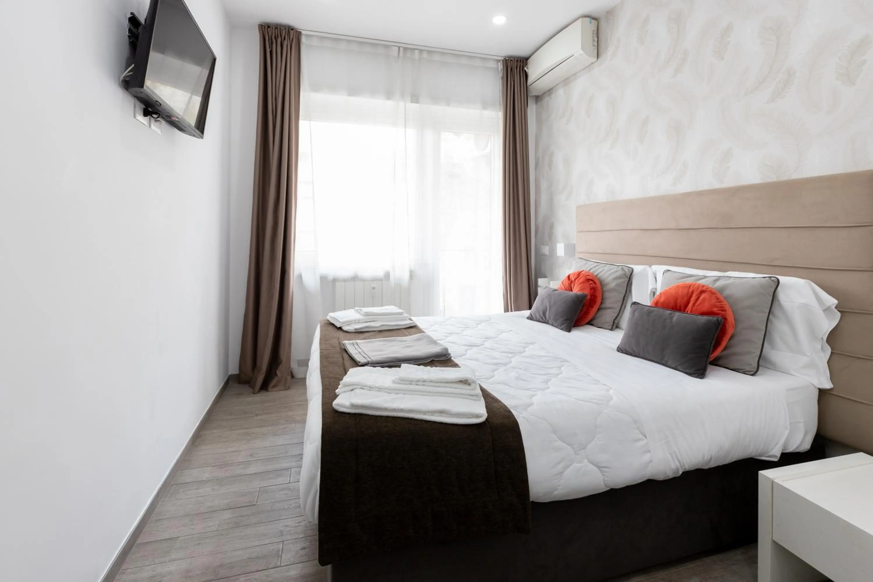 Bed in 247 Luxury Rooms Trastevere