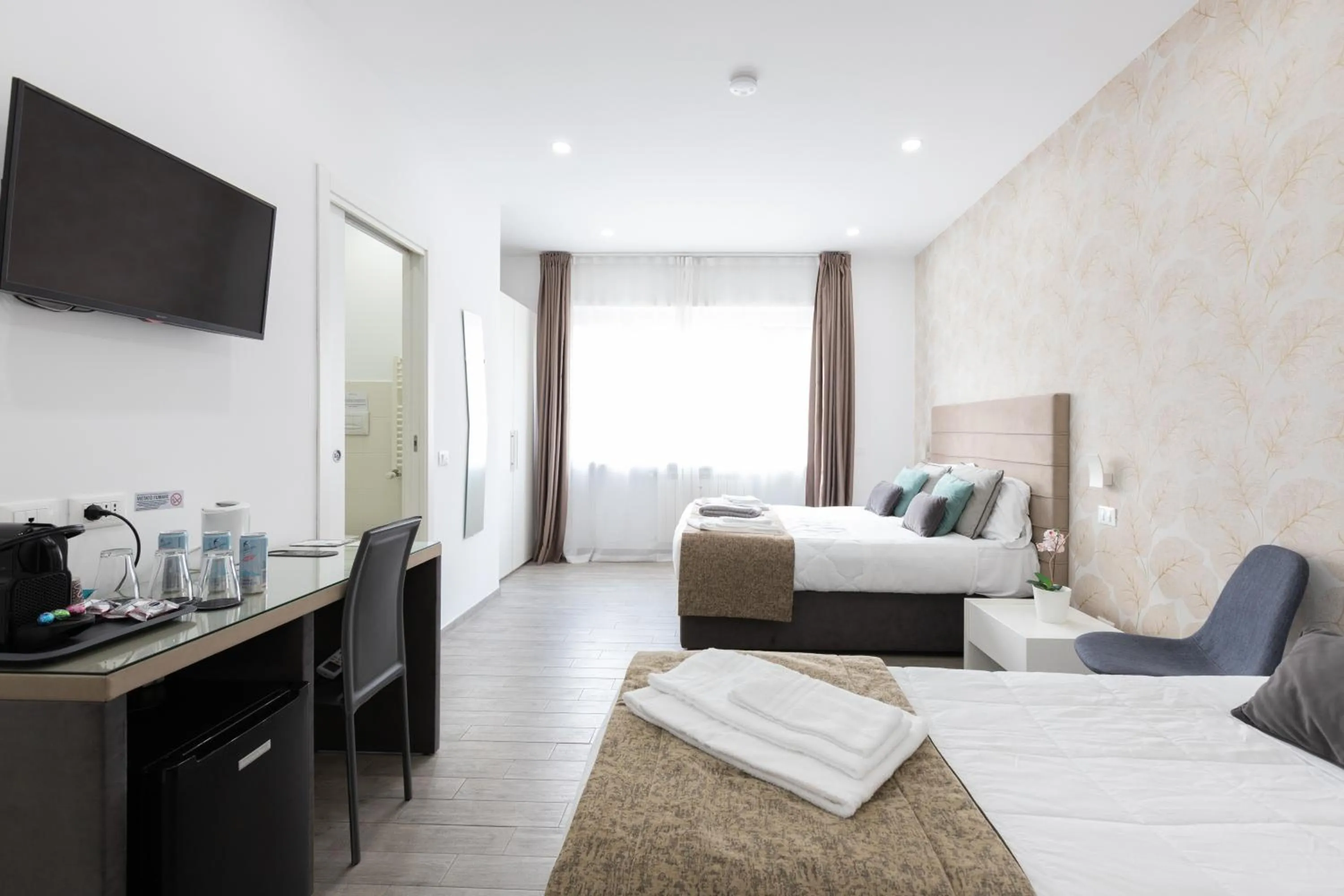 Photo of the whole room, Bed in 247 Luxury Rooms Trastevere