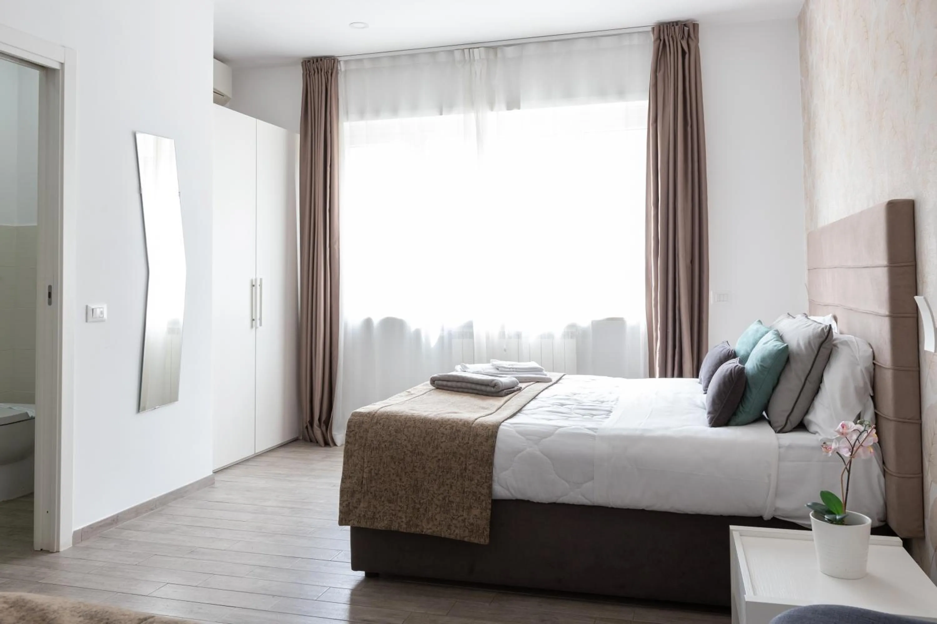 Bed in 247 Luxury Rooms Trastevere