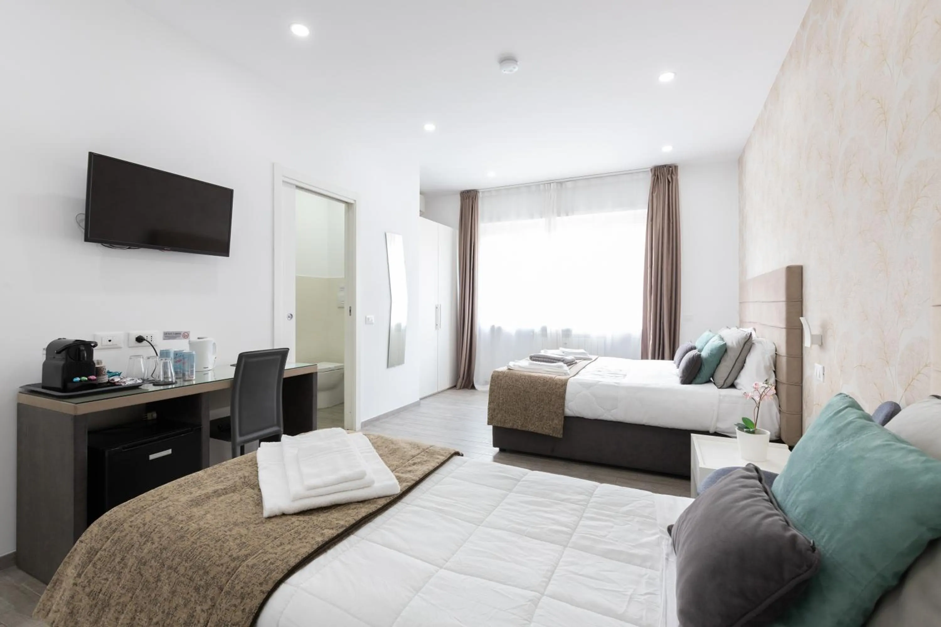 Bed in 247 Luxury Rooms Trastevere