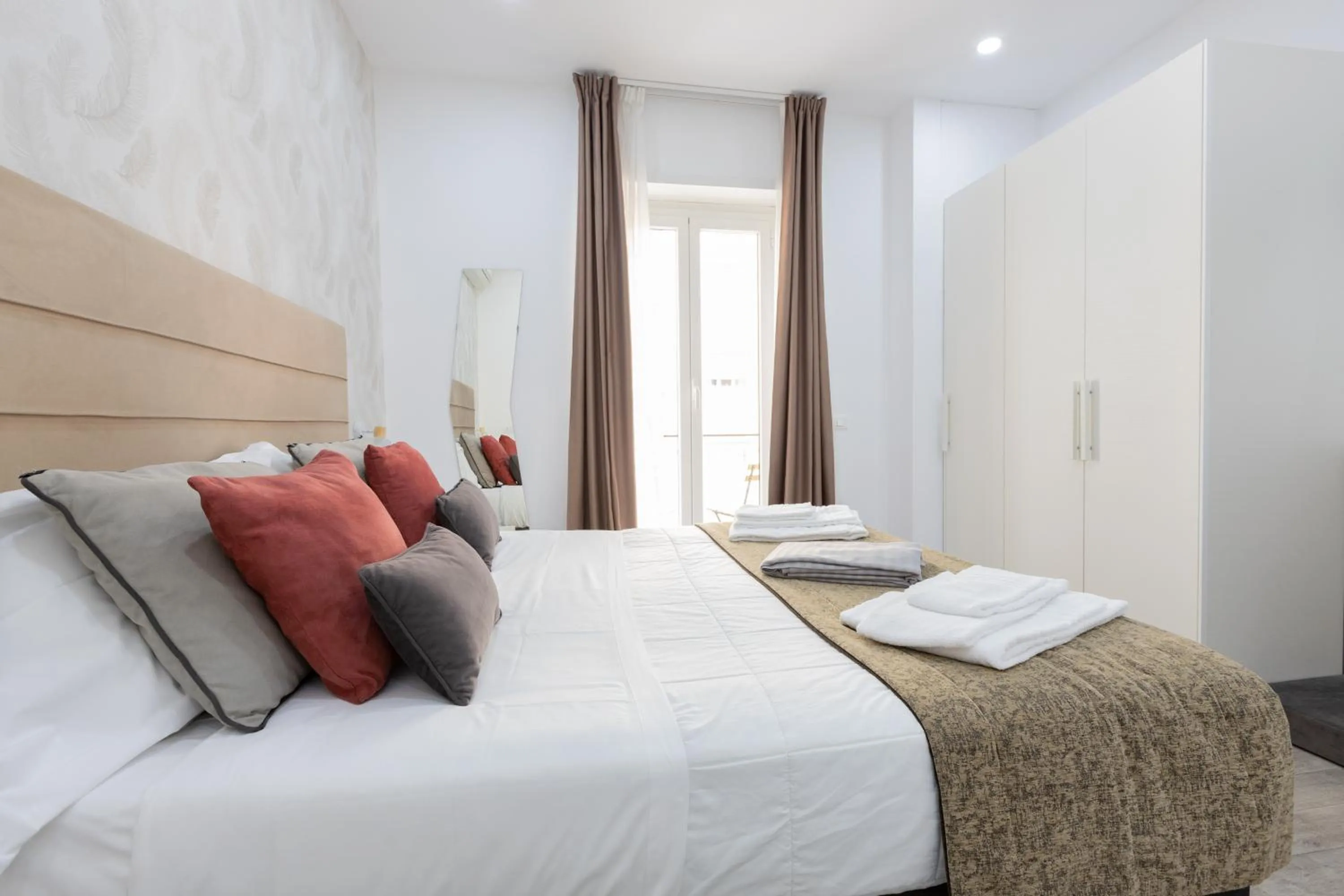 Decorative detail, Bed in 247 Luxury Rooms Trastevere