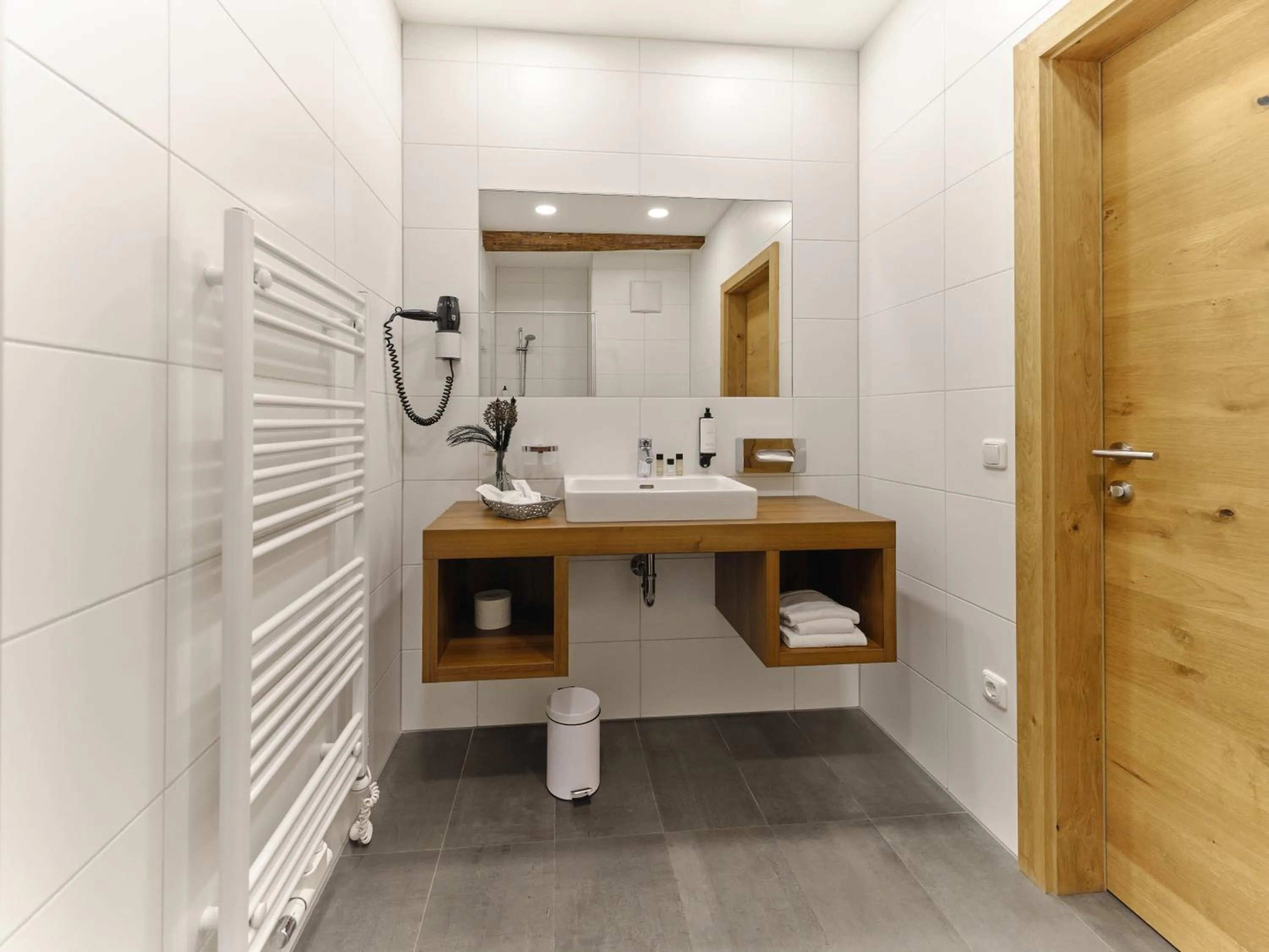 Bathroom in Hofwirthotel