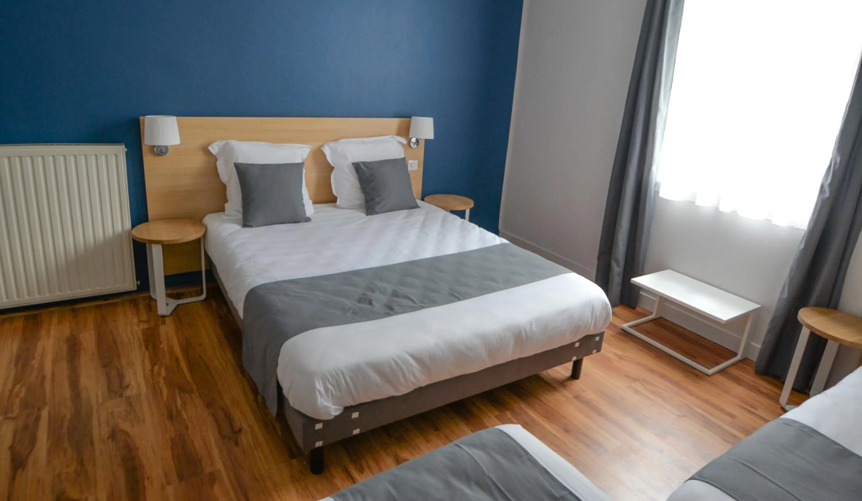 Bed in Hôtel de la Gare - Restaurant Bistro Quai