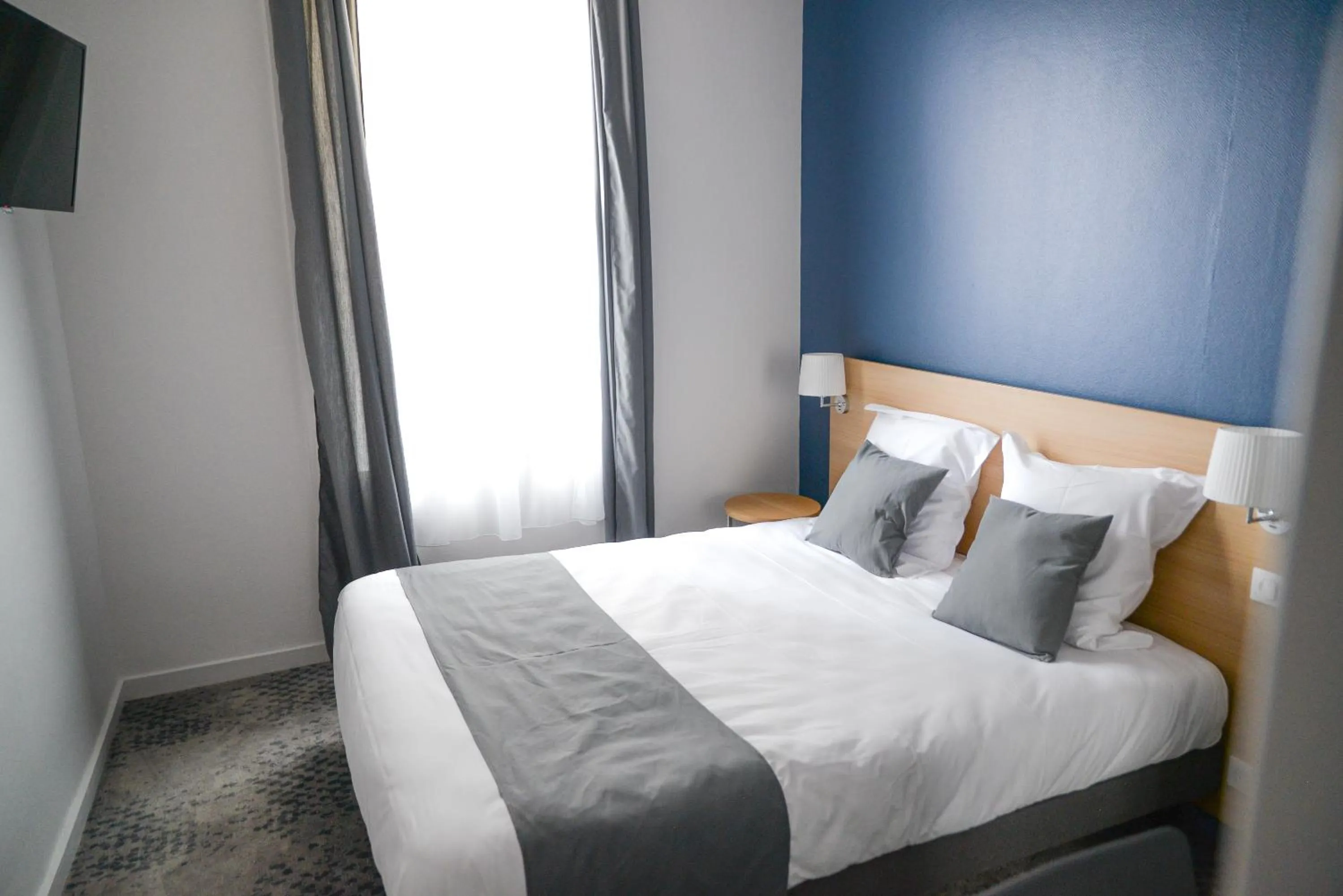 Bed in Hôtel de la Gare - Restaurant Bistro Quai