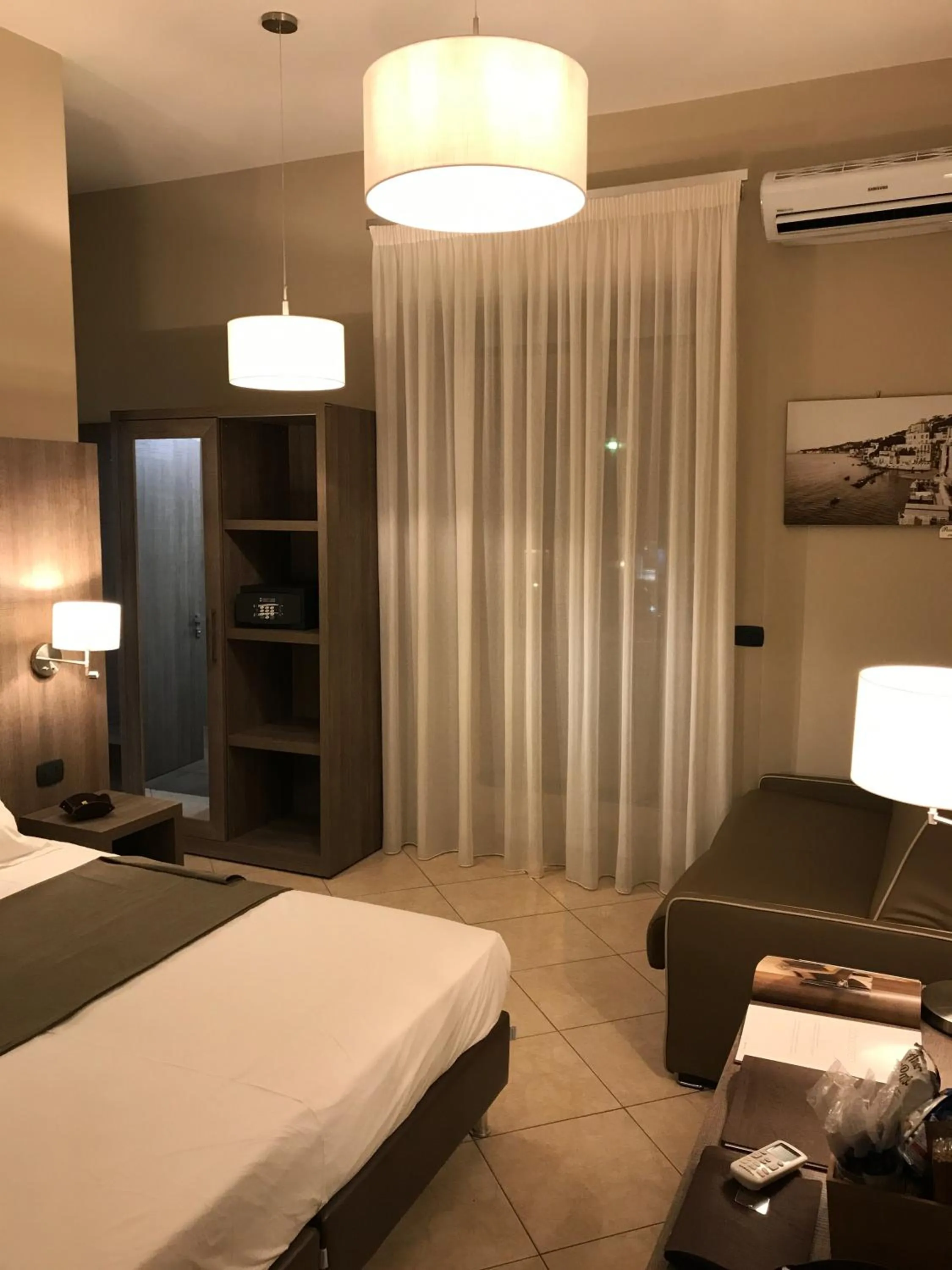 Property building, Bed in Napoli Com'era