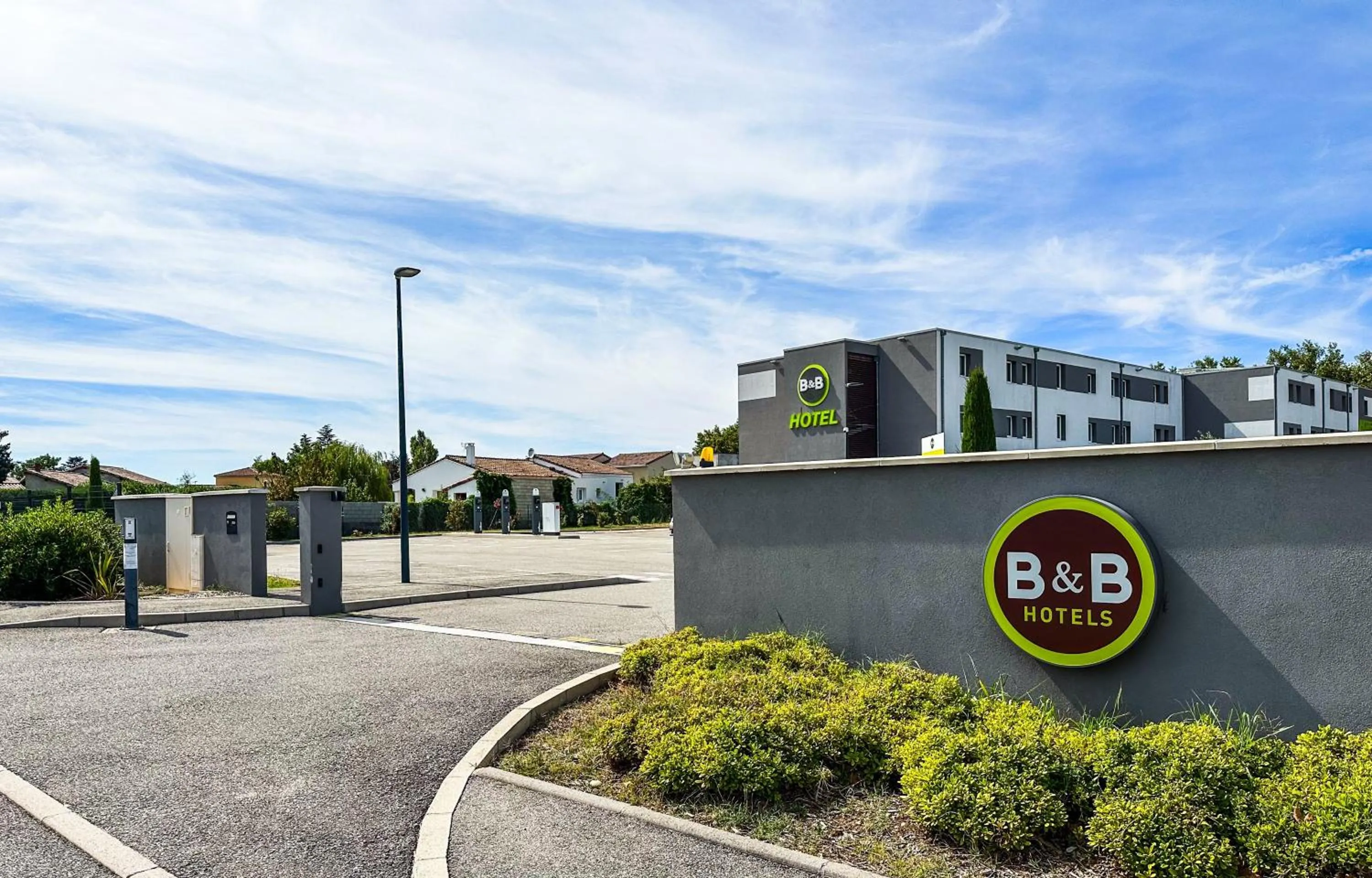 Property building in B&B HOTEL Valence TGV Romans