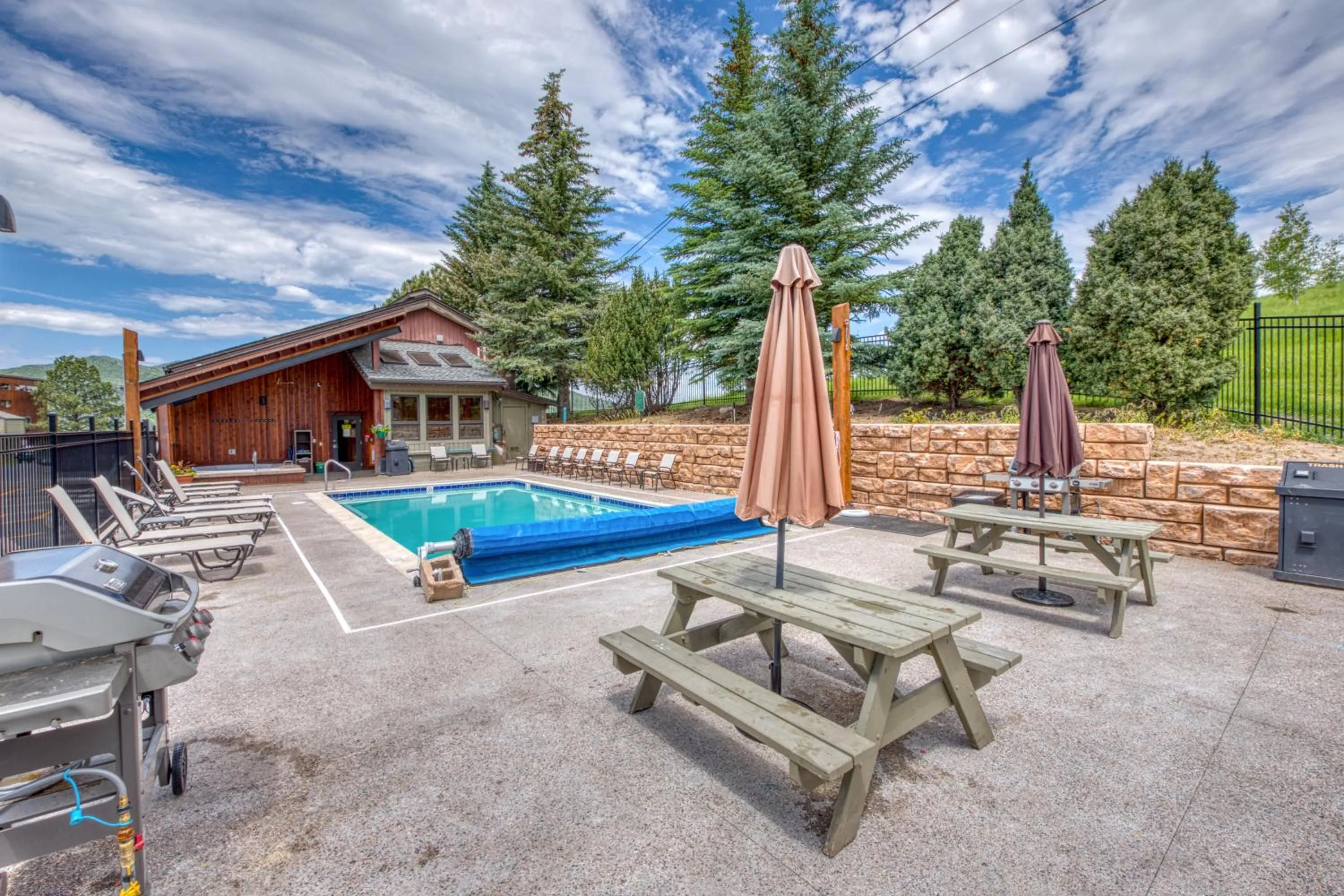 Emerald Views at the West