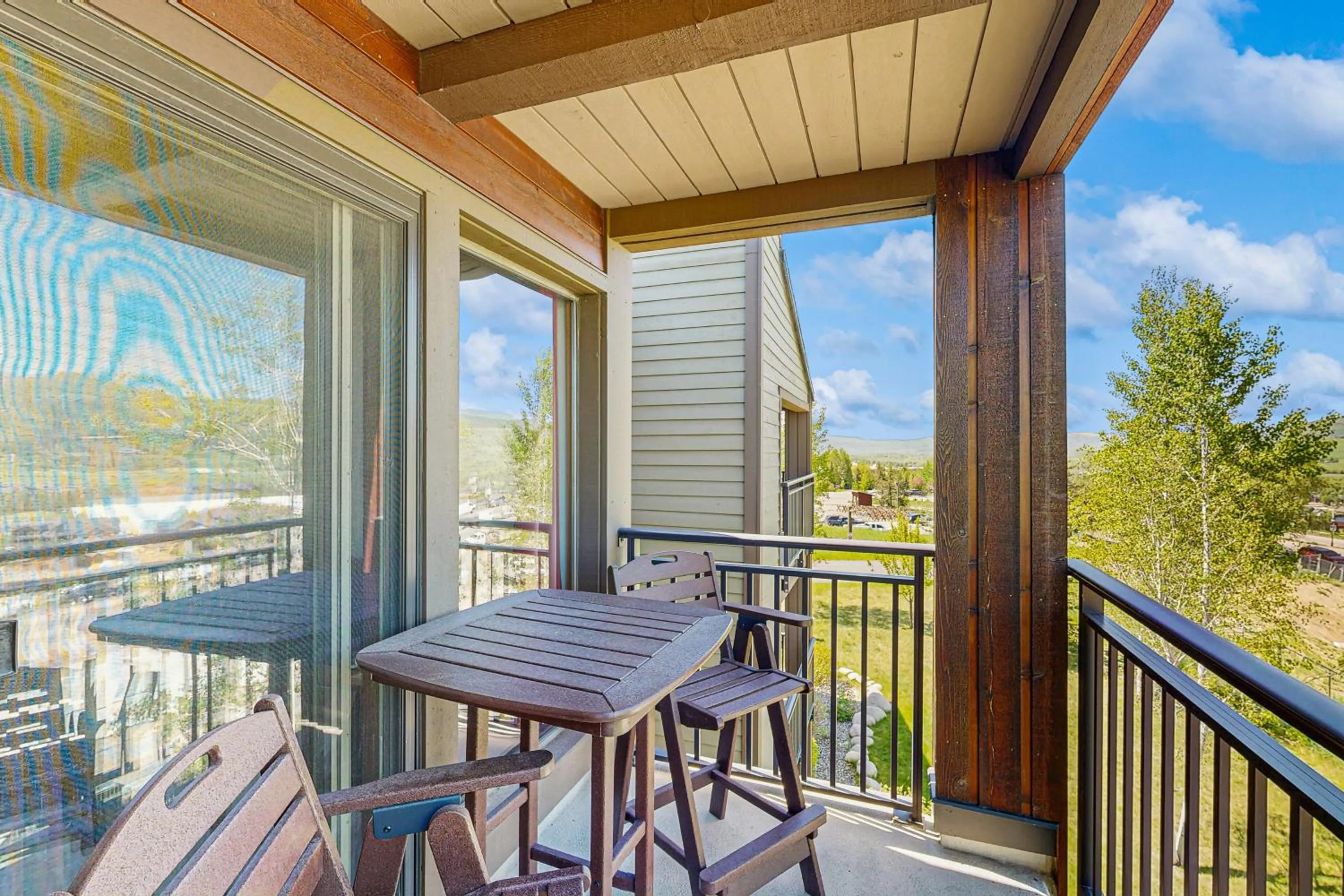 Emerald Views at the West