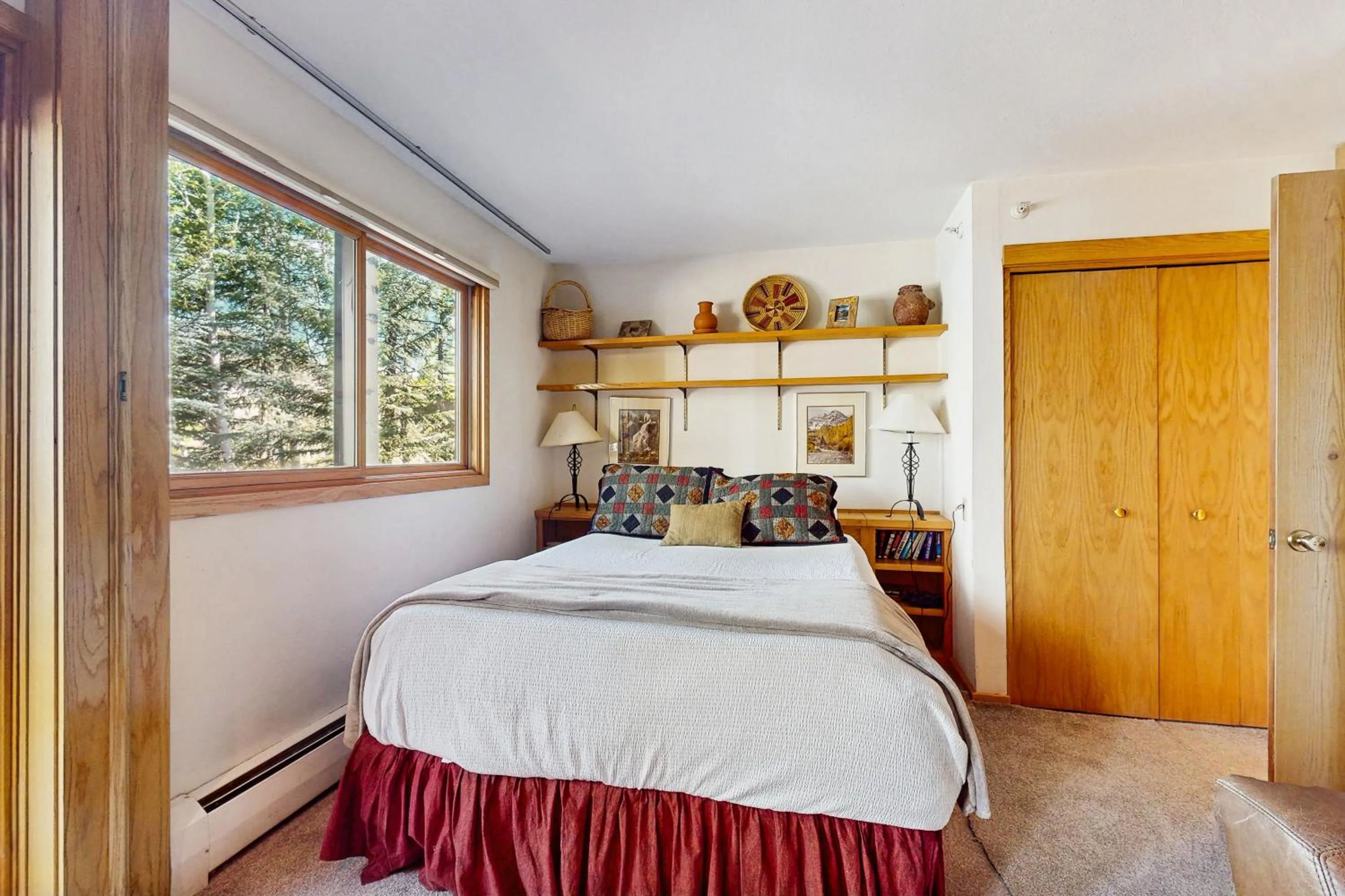 Bed in Cozy Slopeside Condo