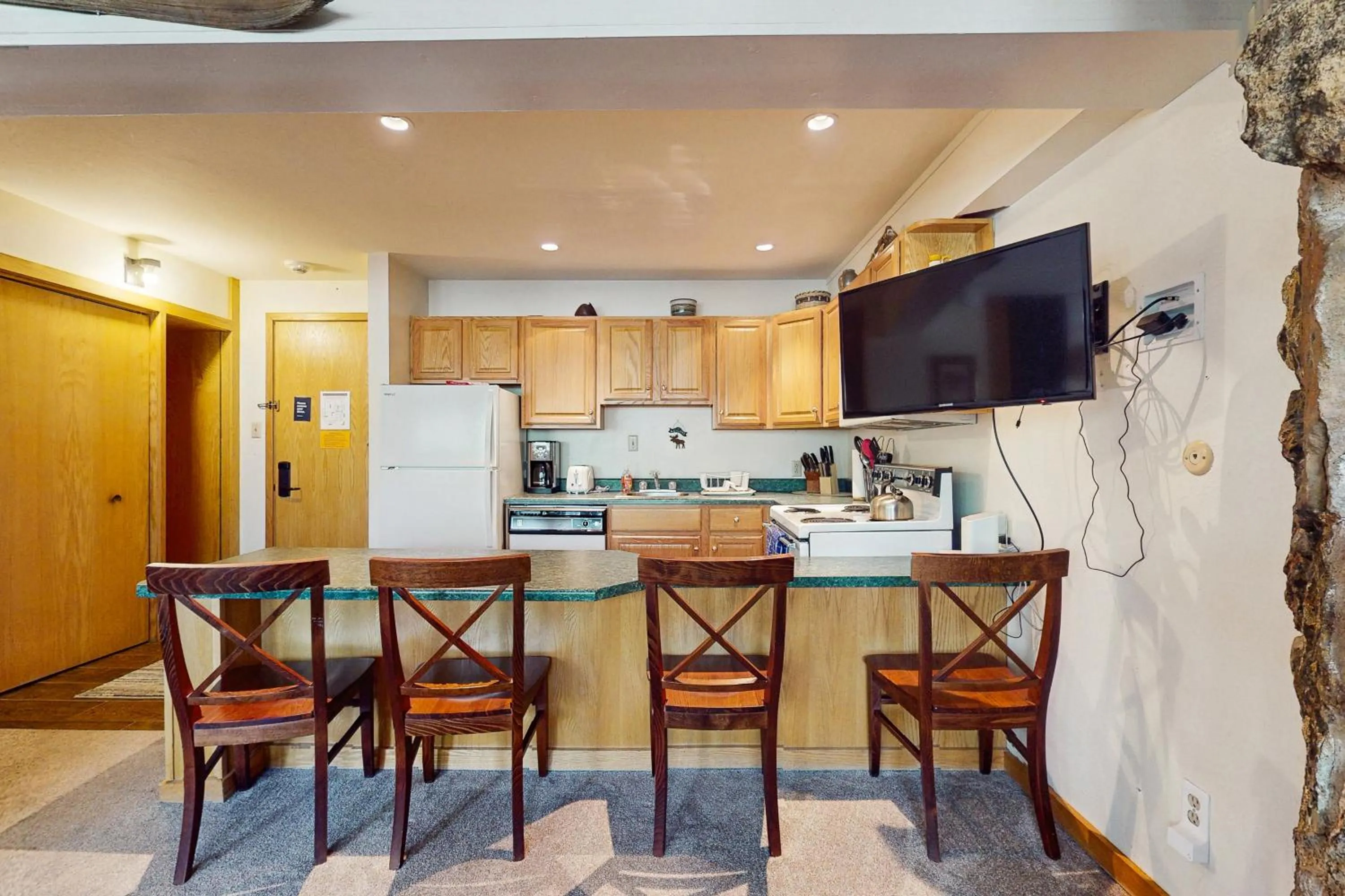 Cozy Slopeside Condo