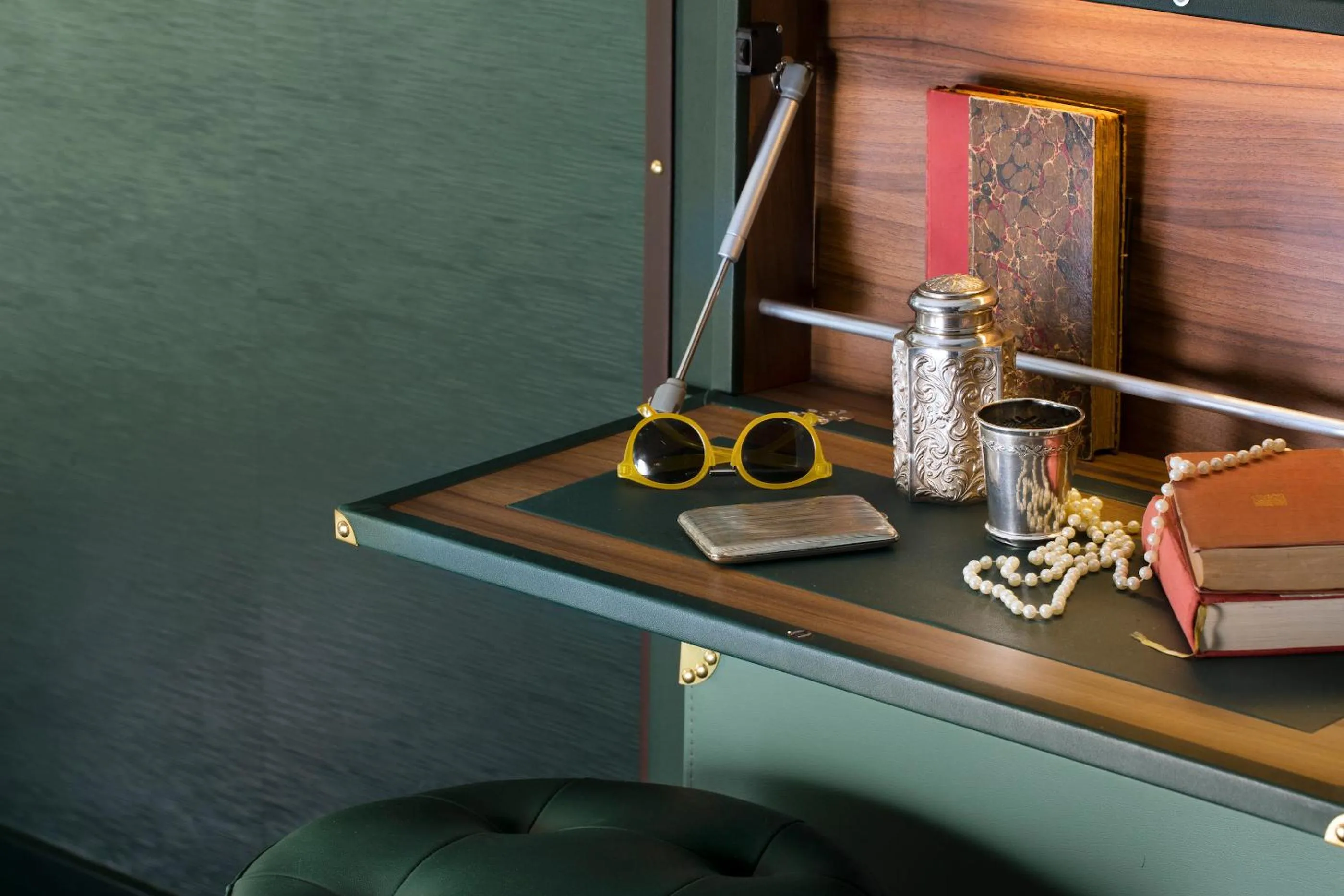 Decorative detail in Hotel Whistler - Gare du Nord