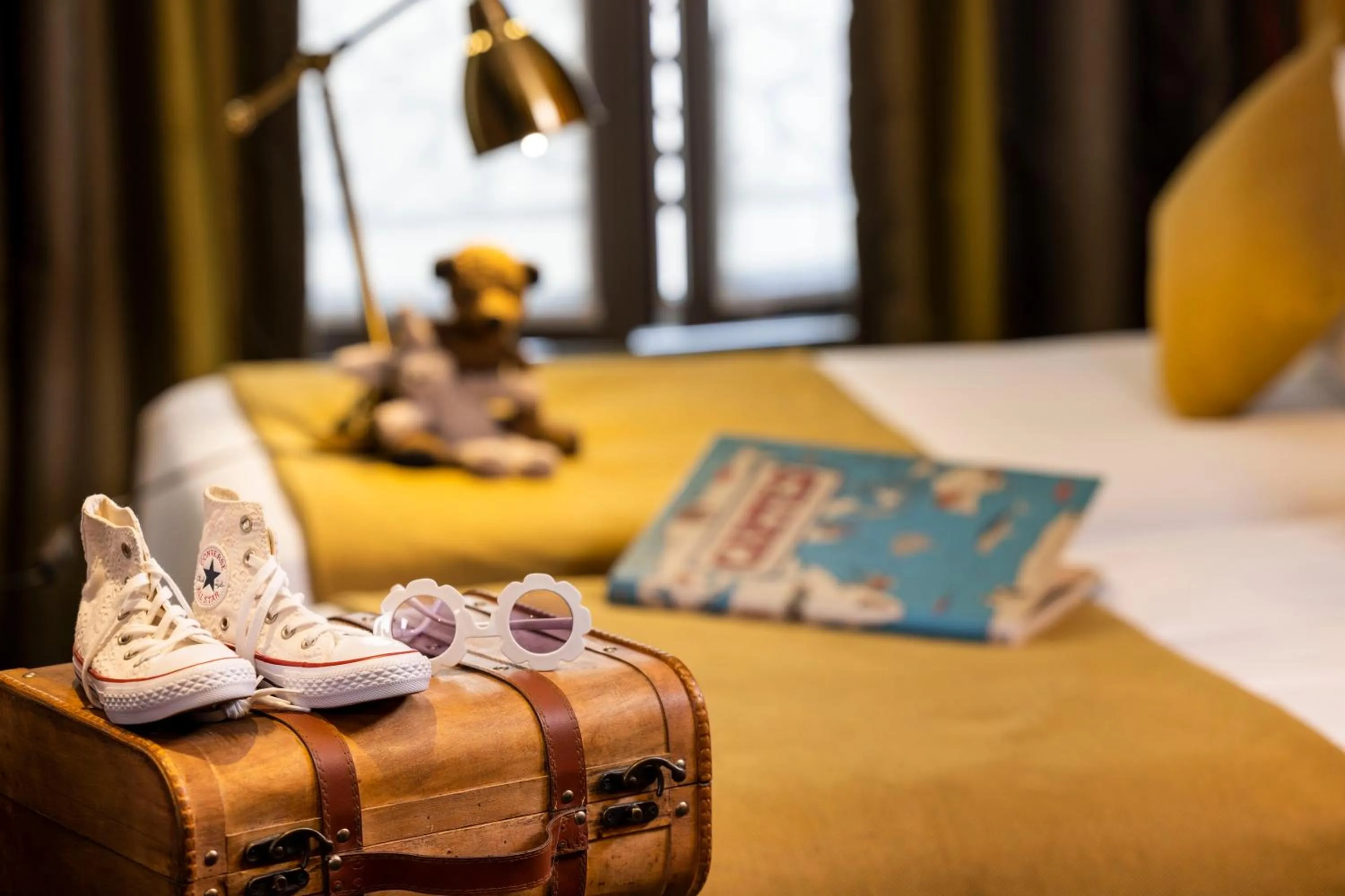 Bedroom, Bed in Hotel Whistler - Gare du Nord