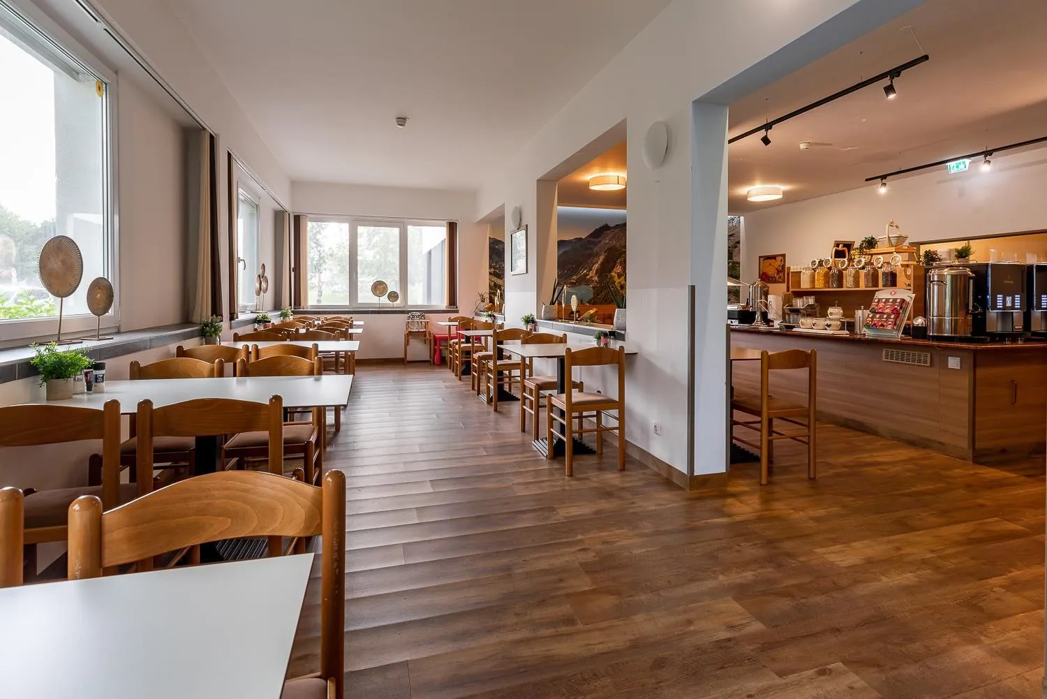 Breakfast in OEKOTEL Salzburg Messe