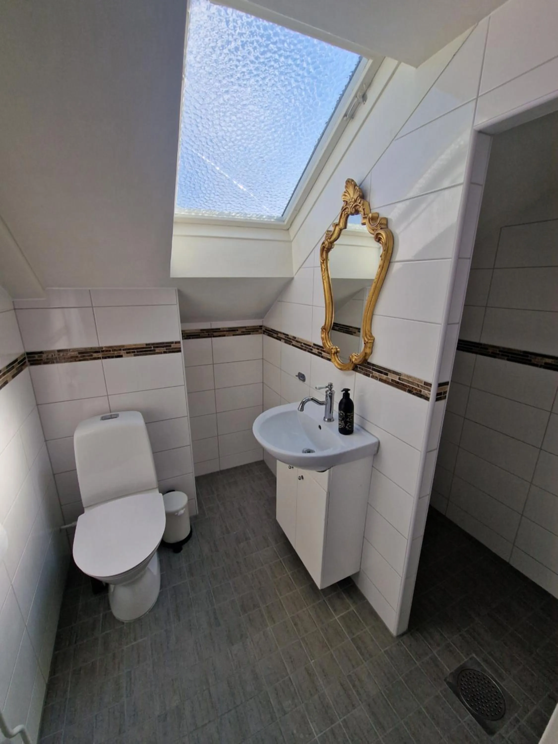 Bathroom in Hotell Viking