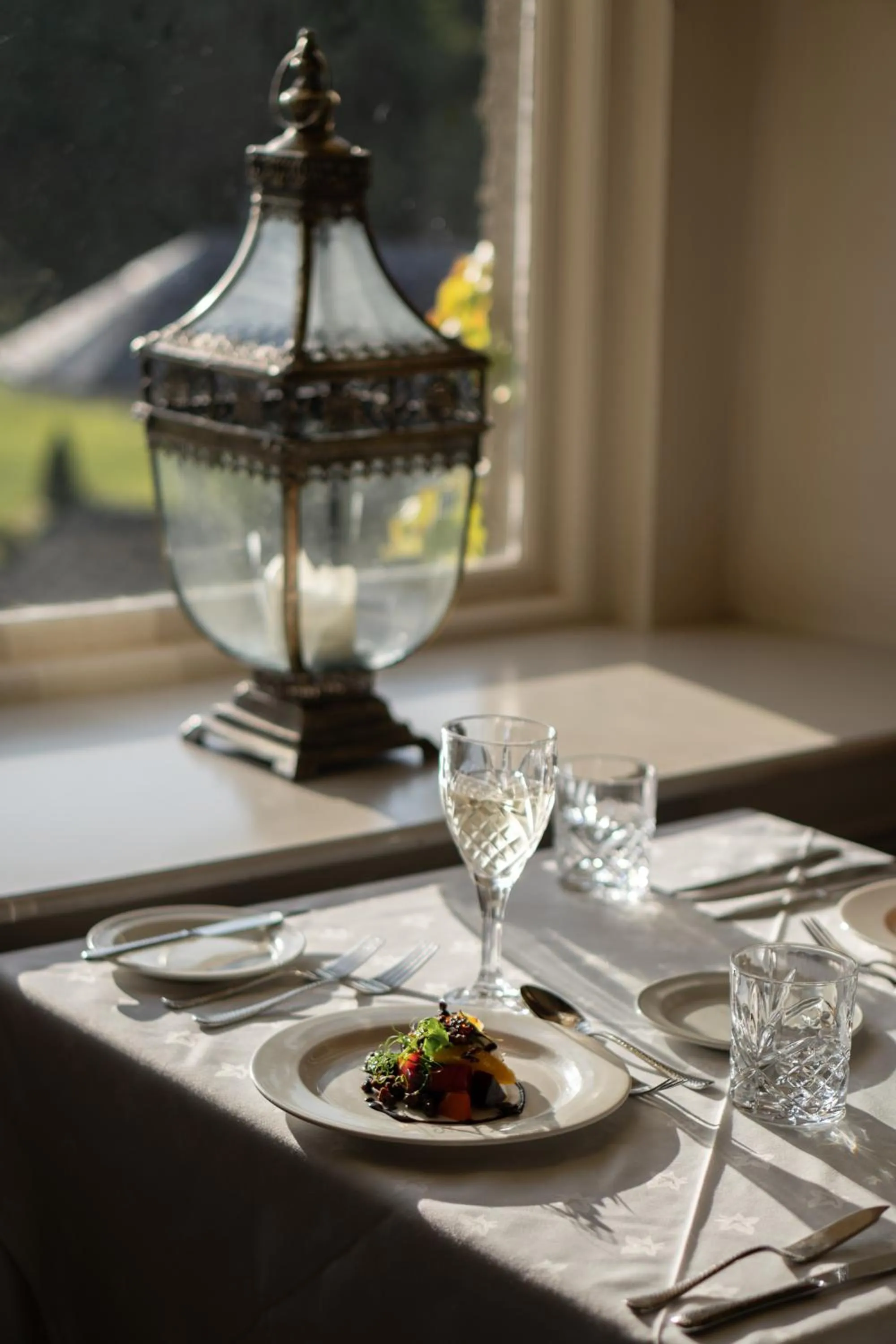 Restaurant/places to eat in Cabra Castle Hotel