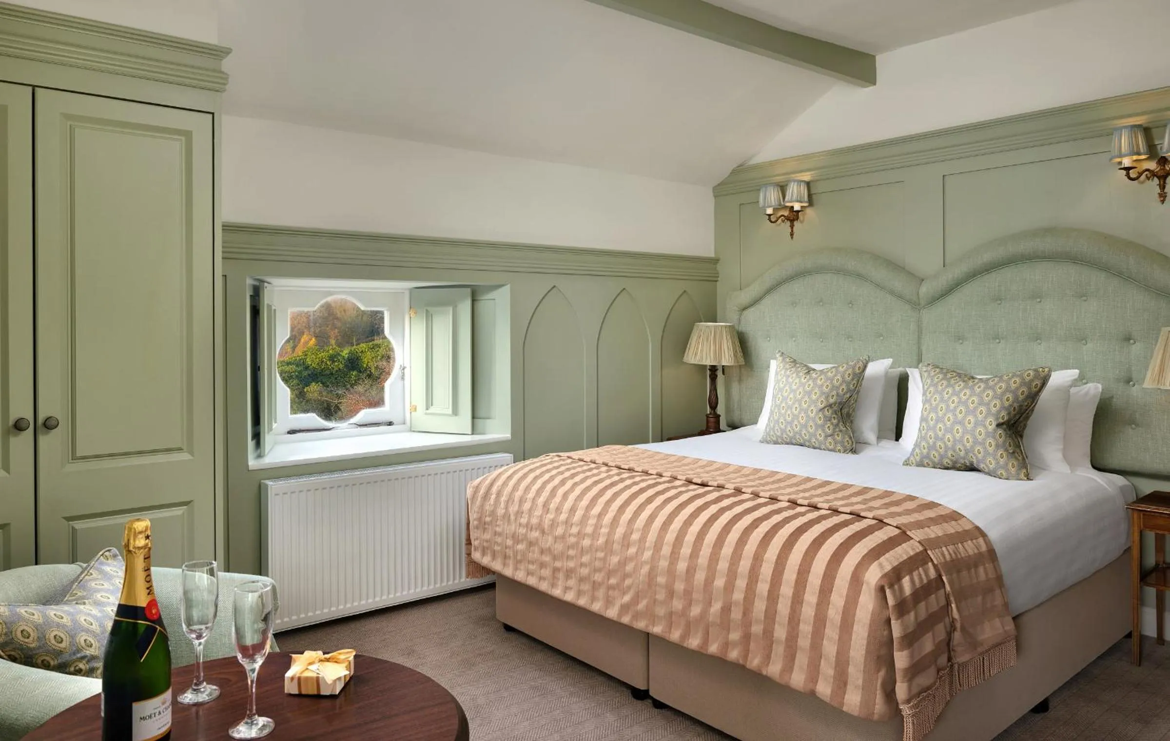 Photo of the whole room, Bed in Cabra Castle Hotel