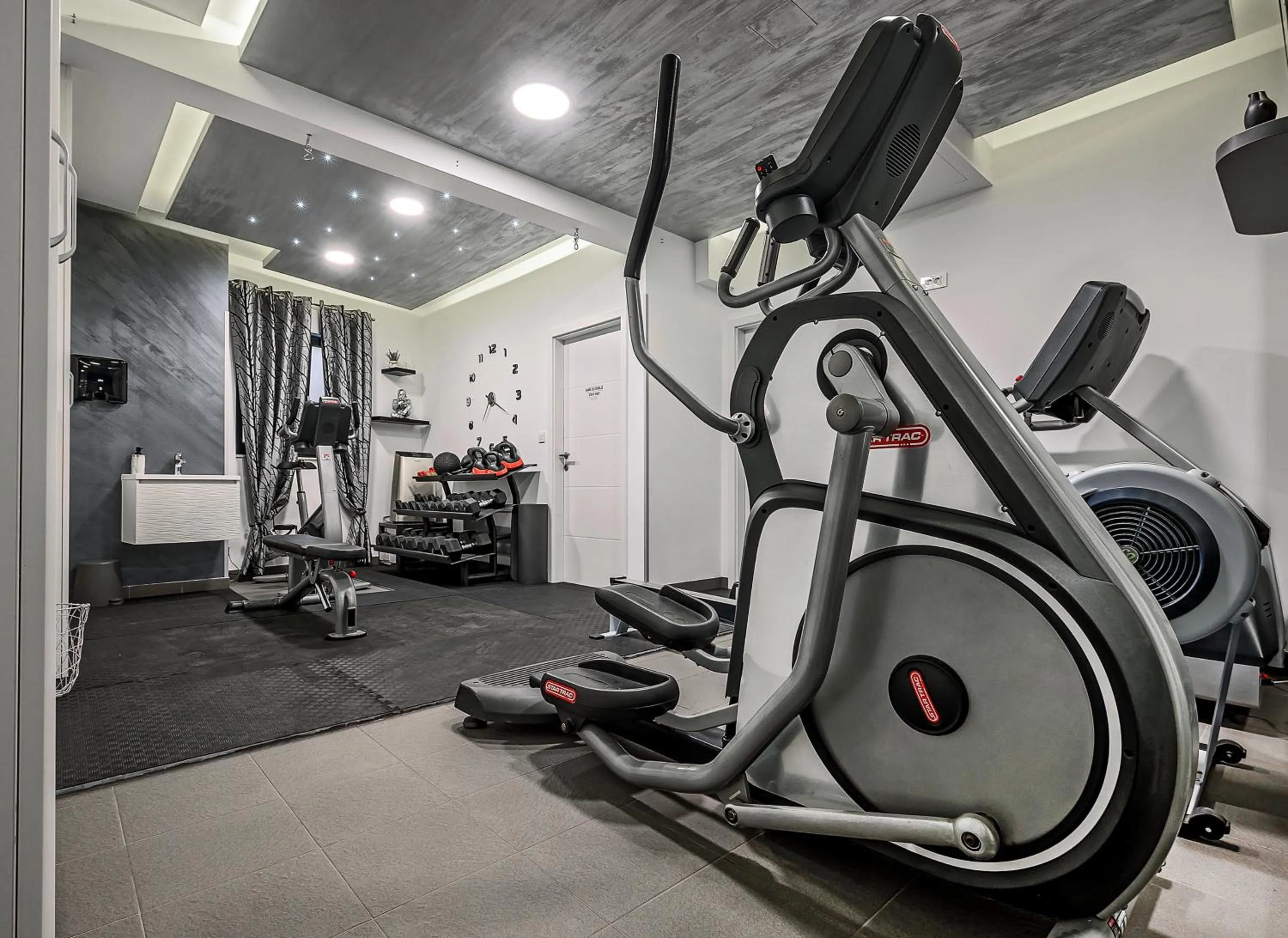 Fitness centre/facilities in Villa Nani