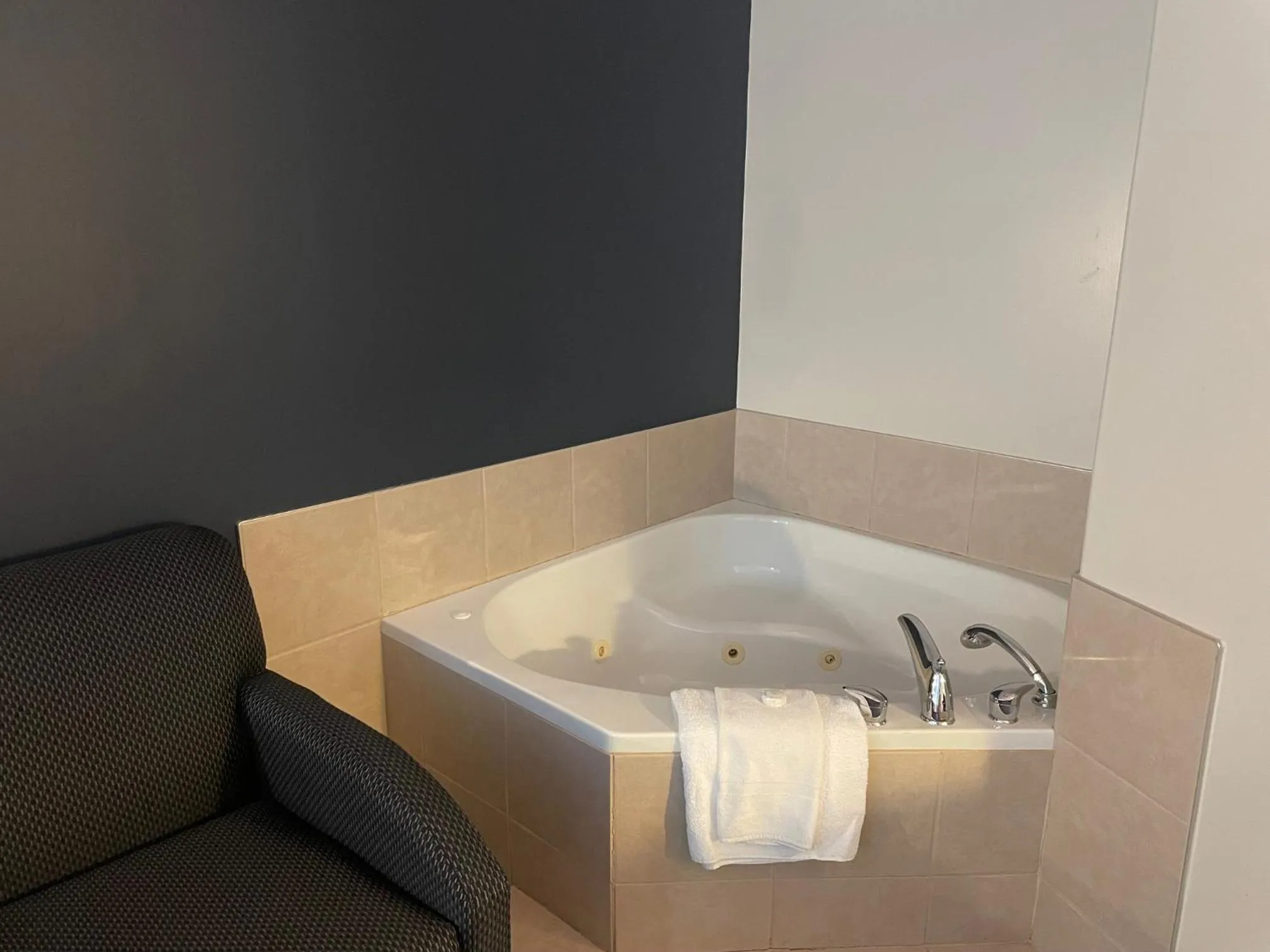 Super 8 by Wyndham Sainte Agathe Des Monts