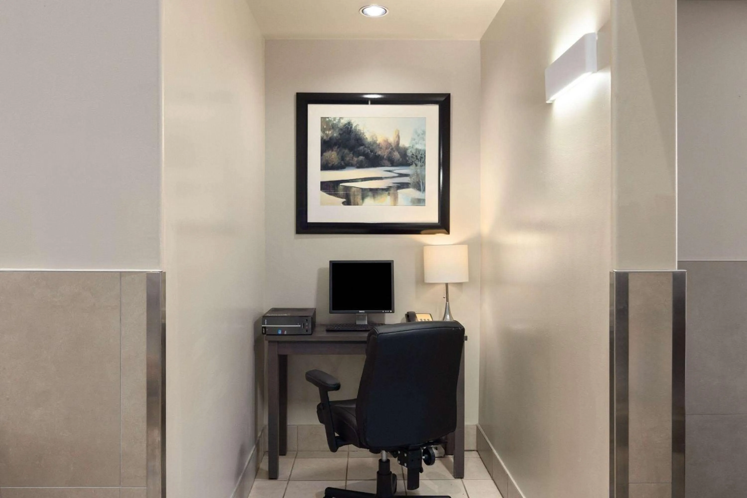 Business facilities in Super 8 by Wyndham Sainte Agathe Des Monts