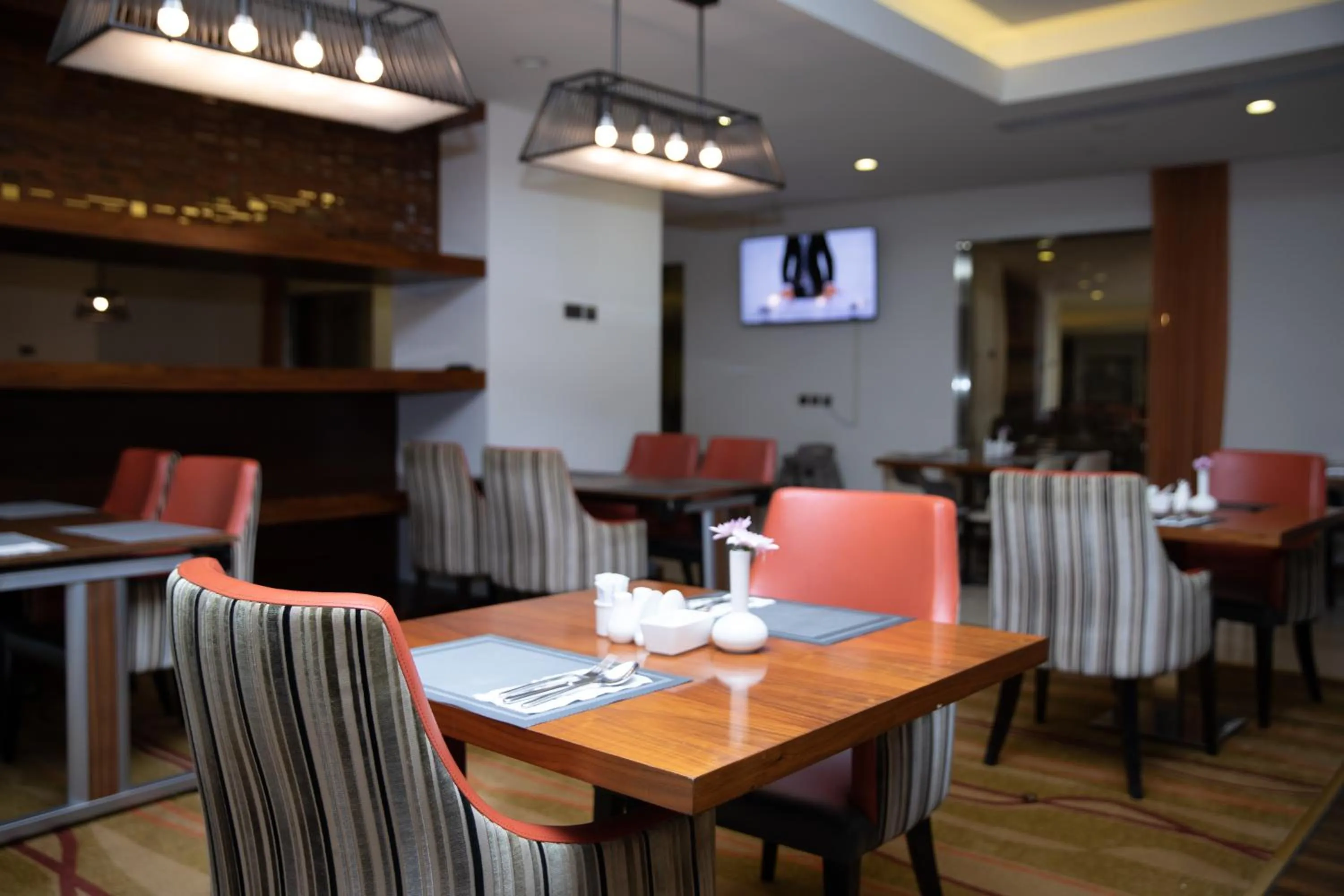 Restaurant/places to eat in Al Andalus Mall Hotel Jeddah