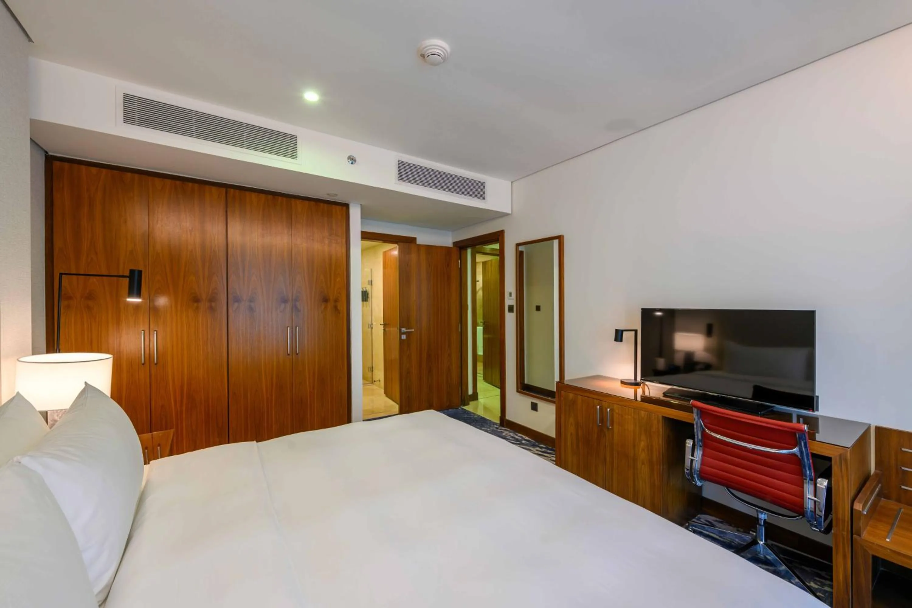 Bed in DoubleTree by Hilton Jeddah - Alandalus Mall