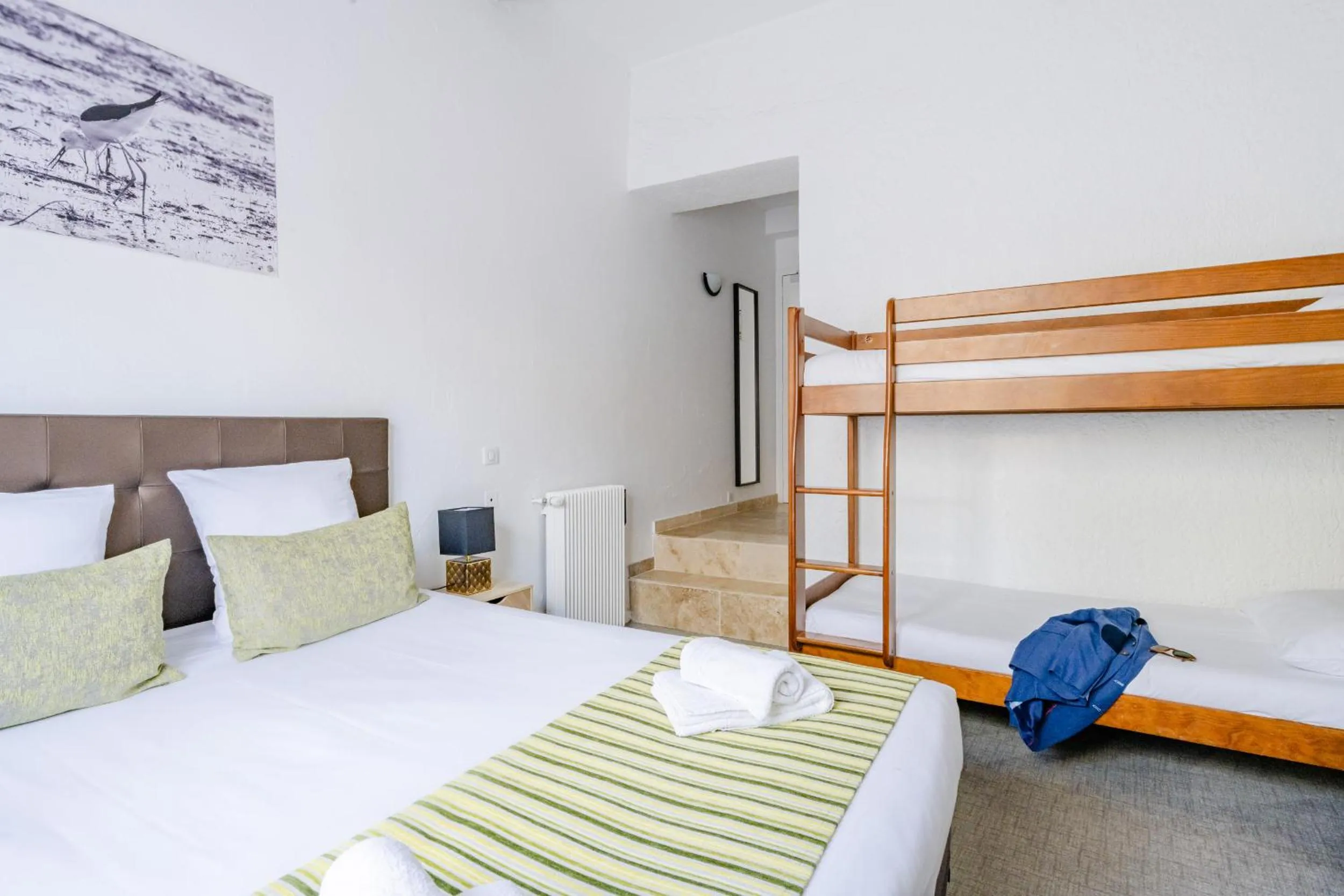 Photo of the whole room, Bed in Hôtel La Maison des Croisades - Au pied des Remparts