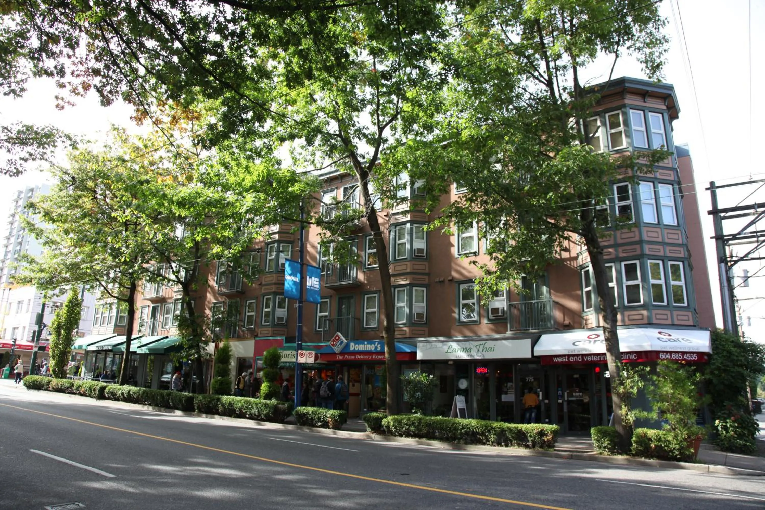 Facade/entrance in Times Square Suites Hotel