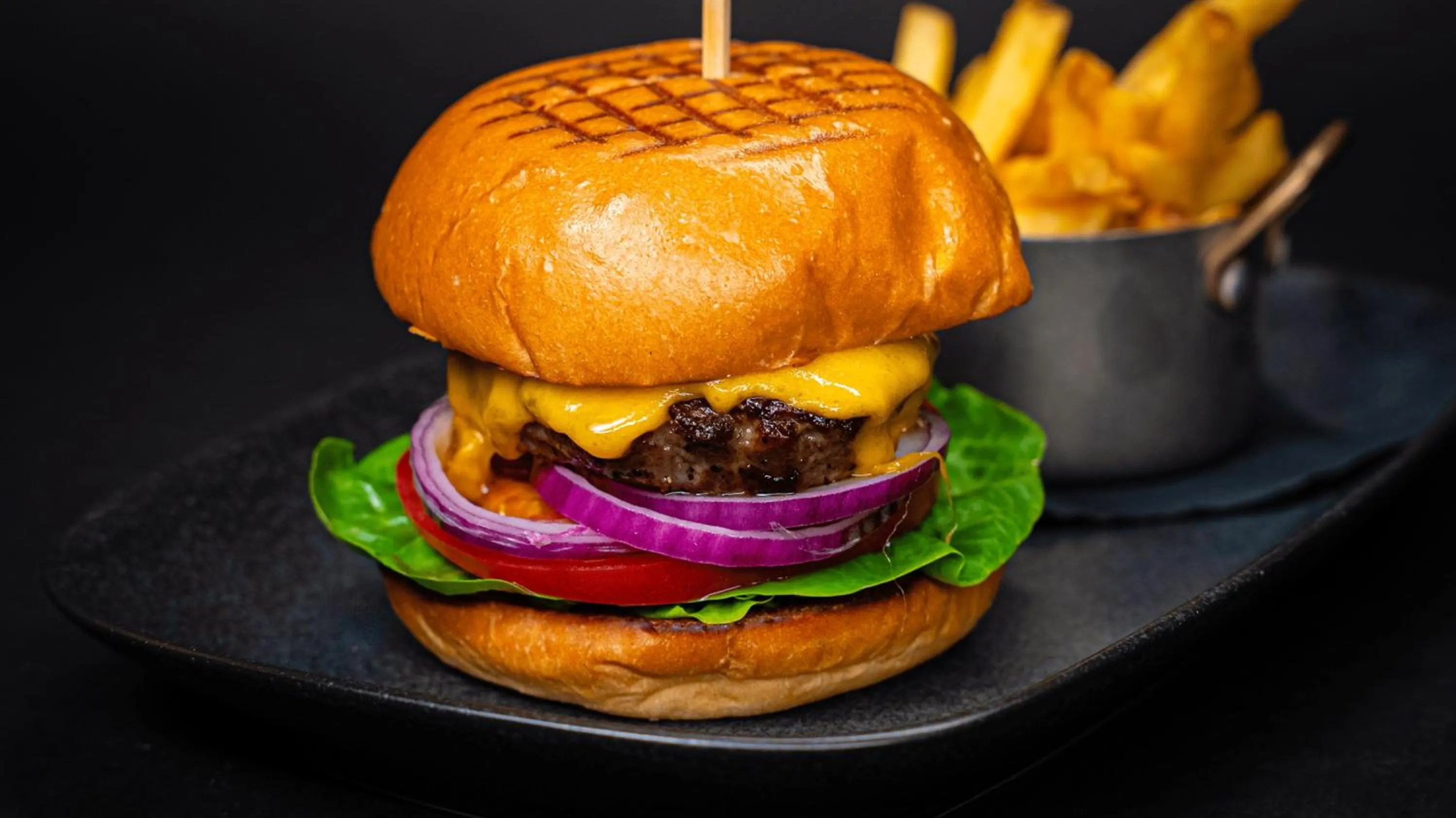 Restaurant/places to eat in Beresford Hotel