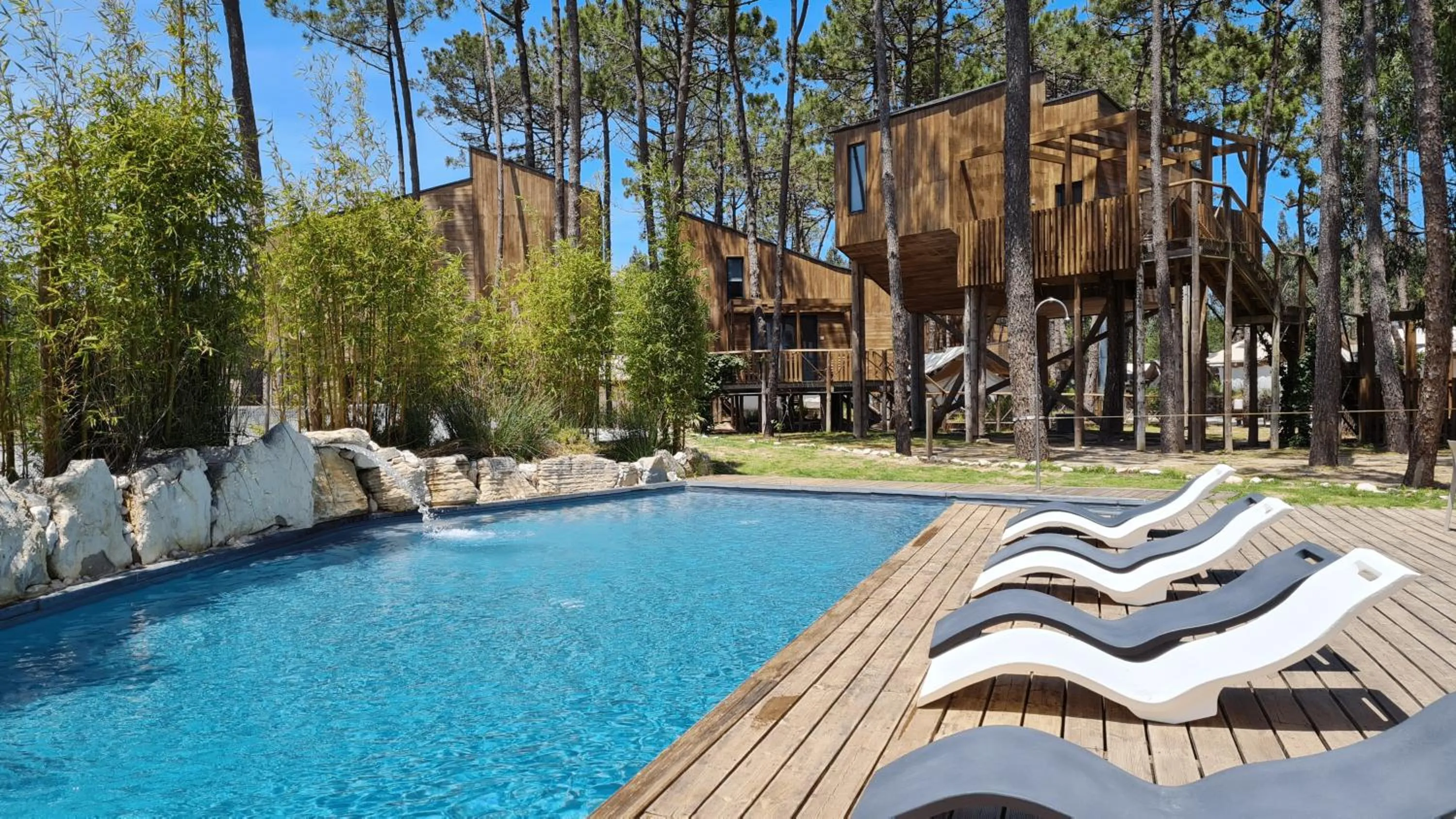 Swimming pool in Bukubaki Eco Surf