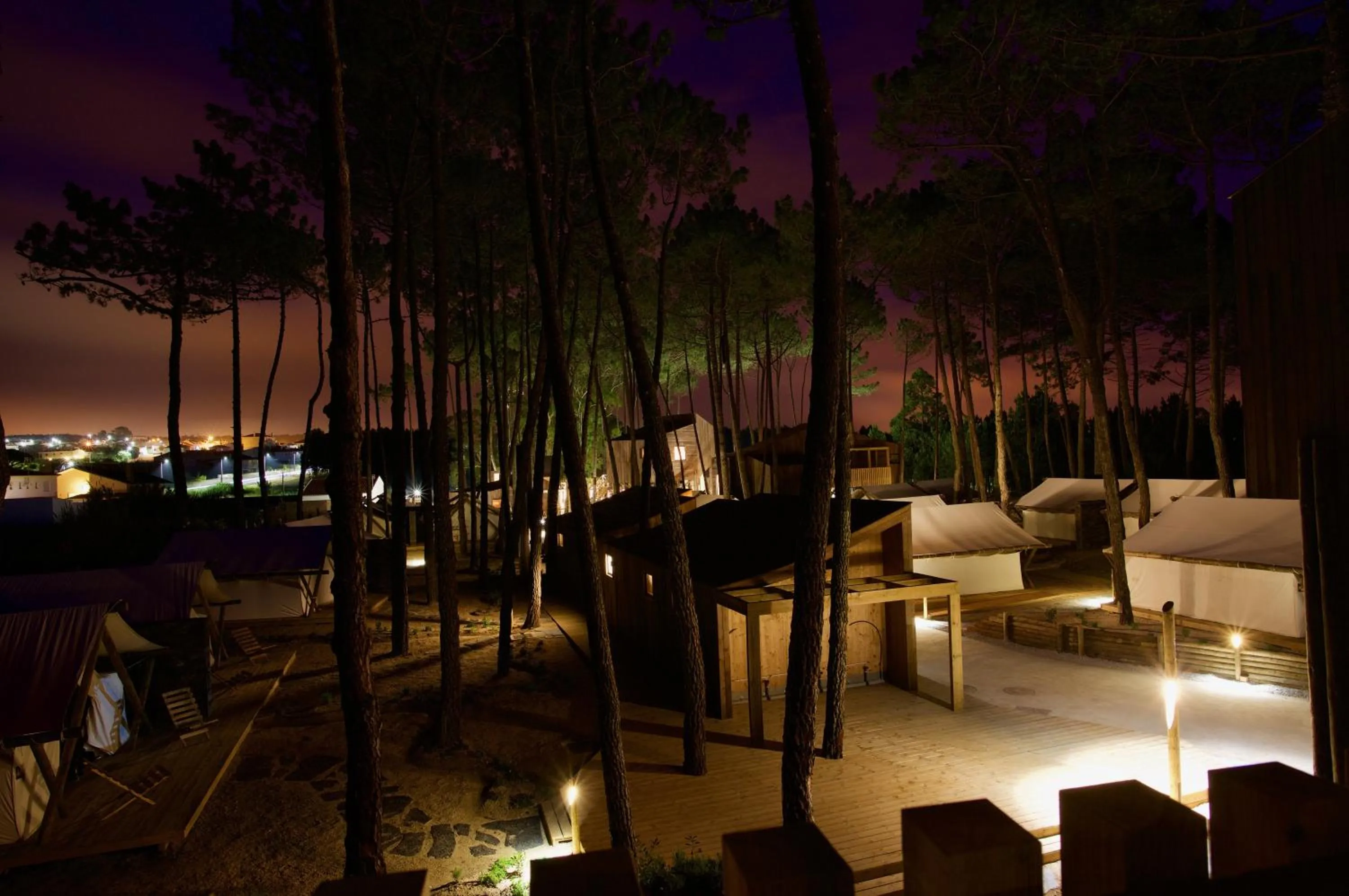 Area and facilities in Bukubaki Eco Surf