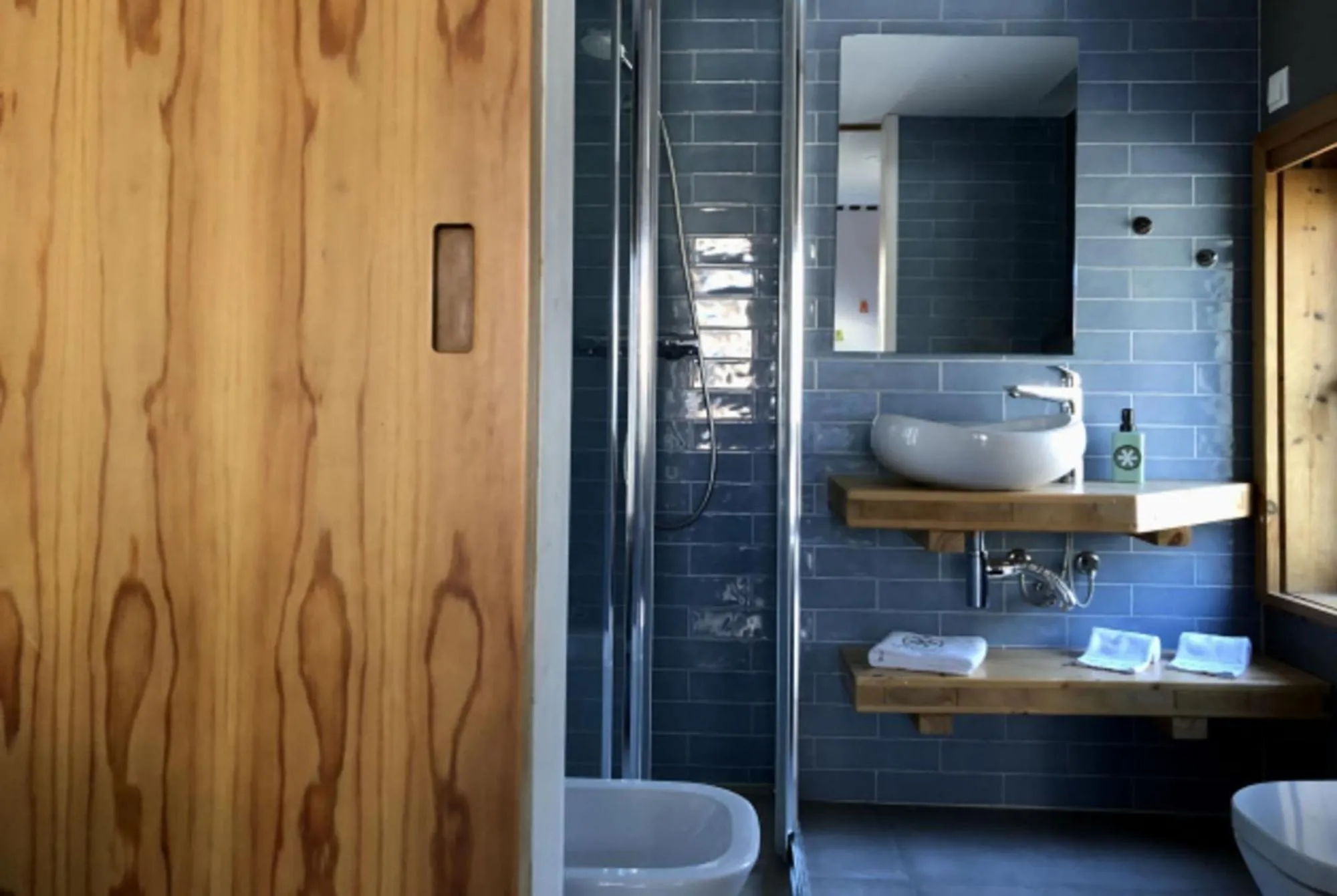 Toilet in Bukubaki Eco Surf