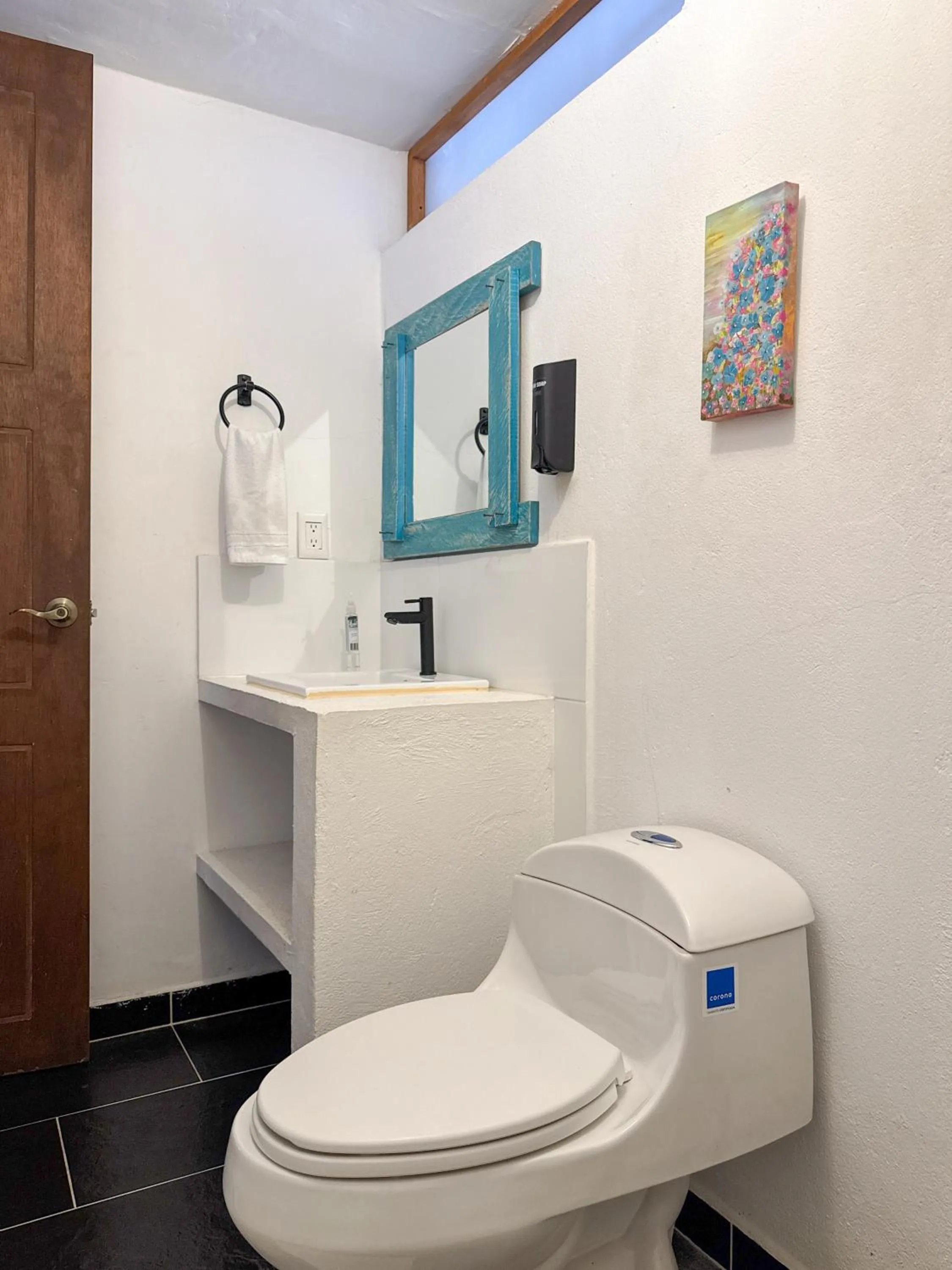 Bathroom in Traveler Hostel