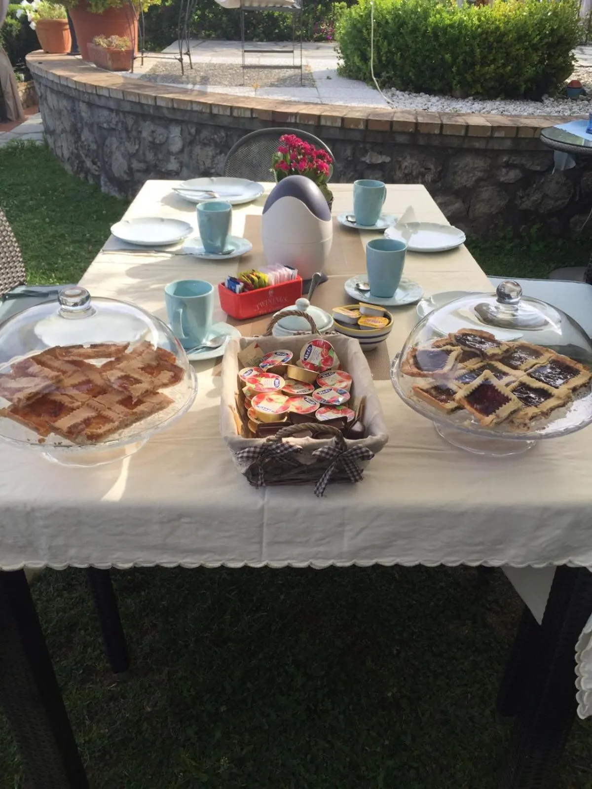 Continental breakfast in B&B Il Tramonto