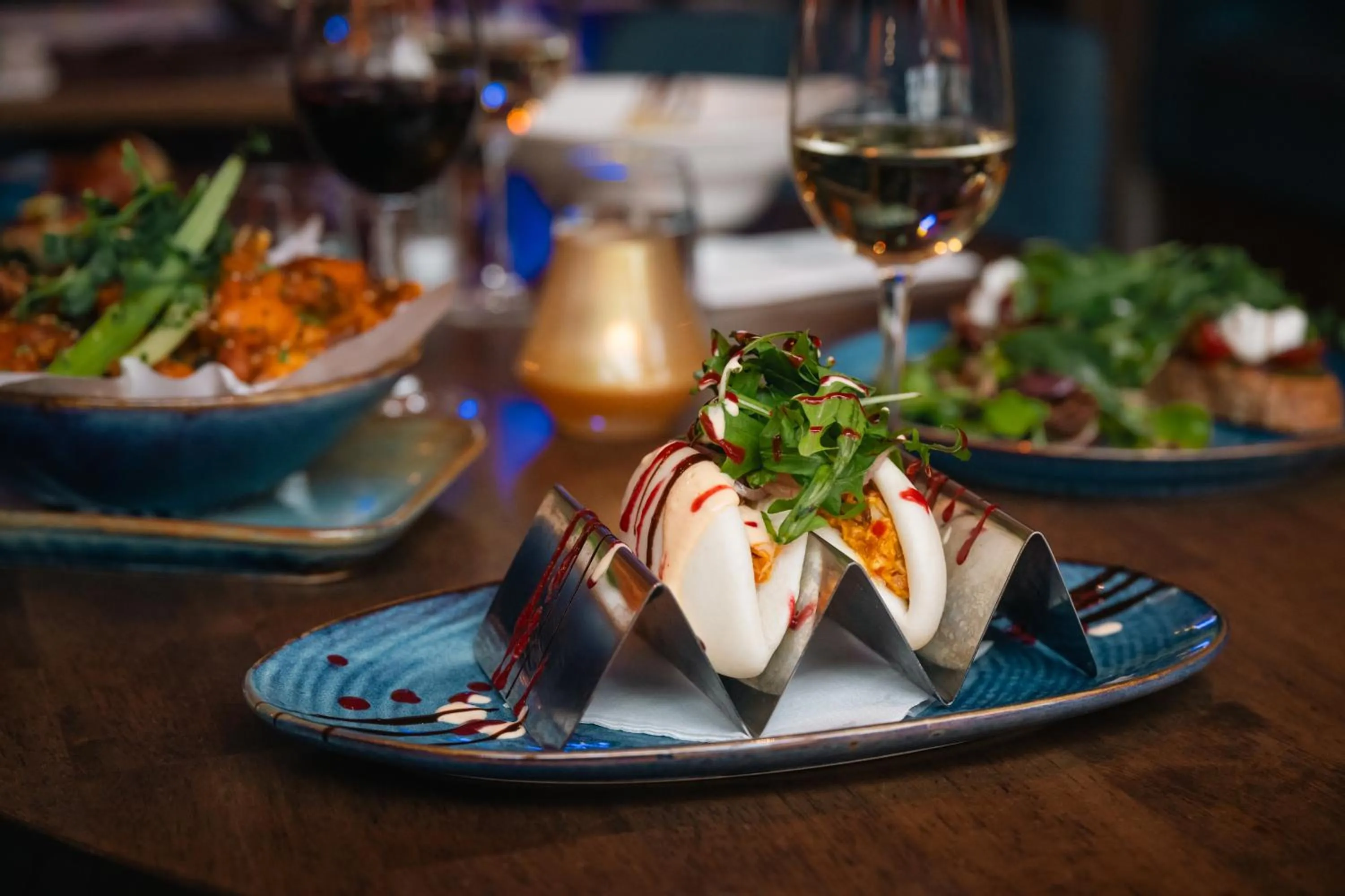 Restaurant/places to eat in Grand Canal Hotel