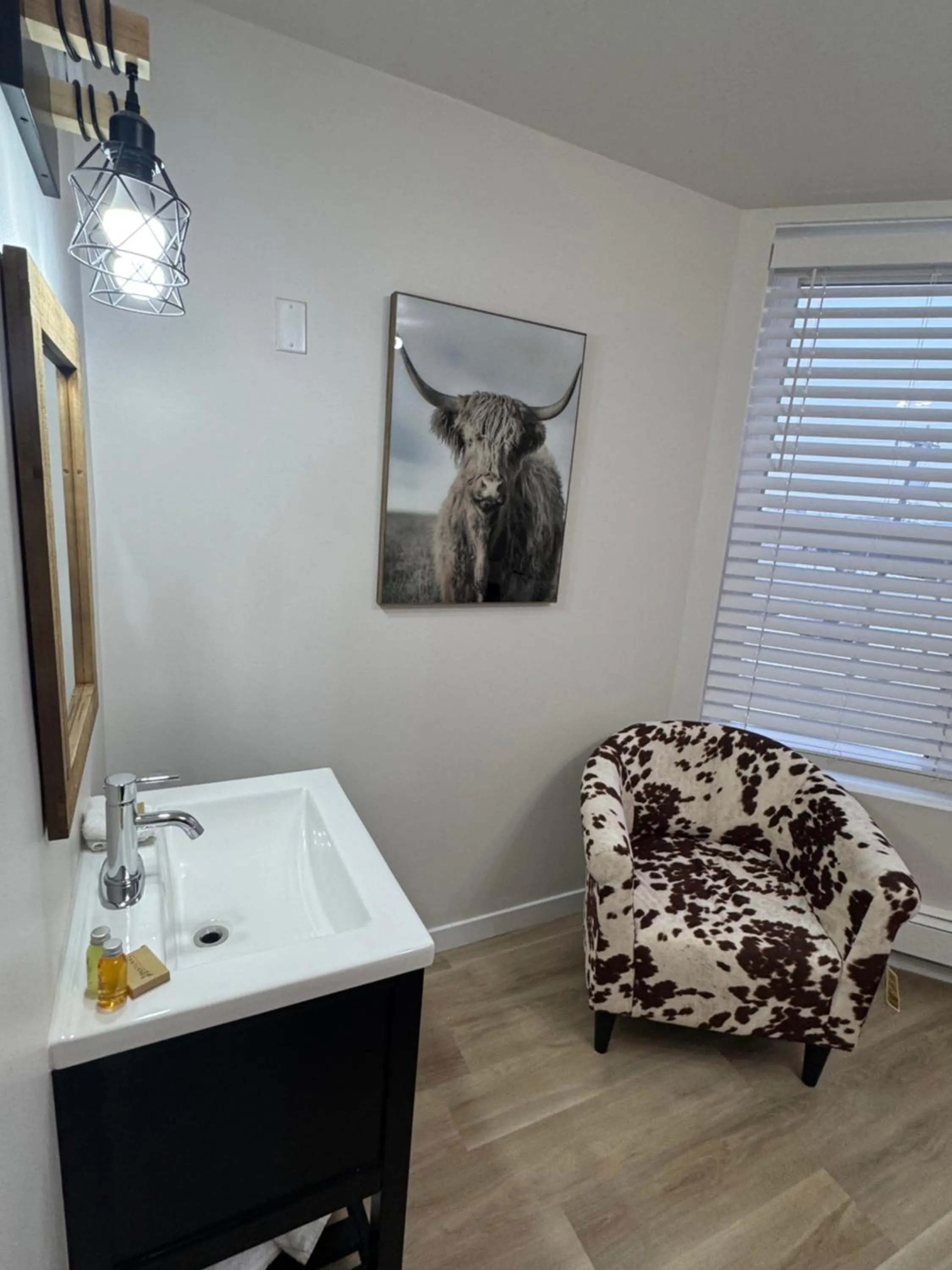 Bedroom in Commercial Hotel