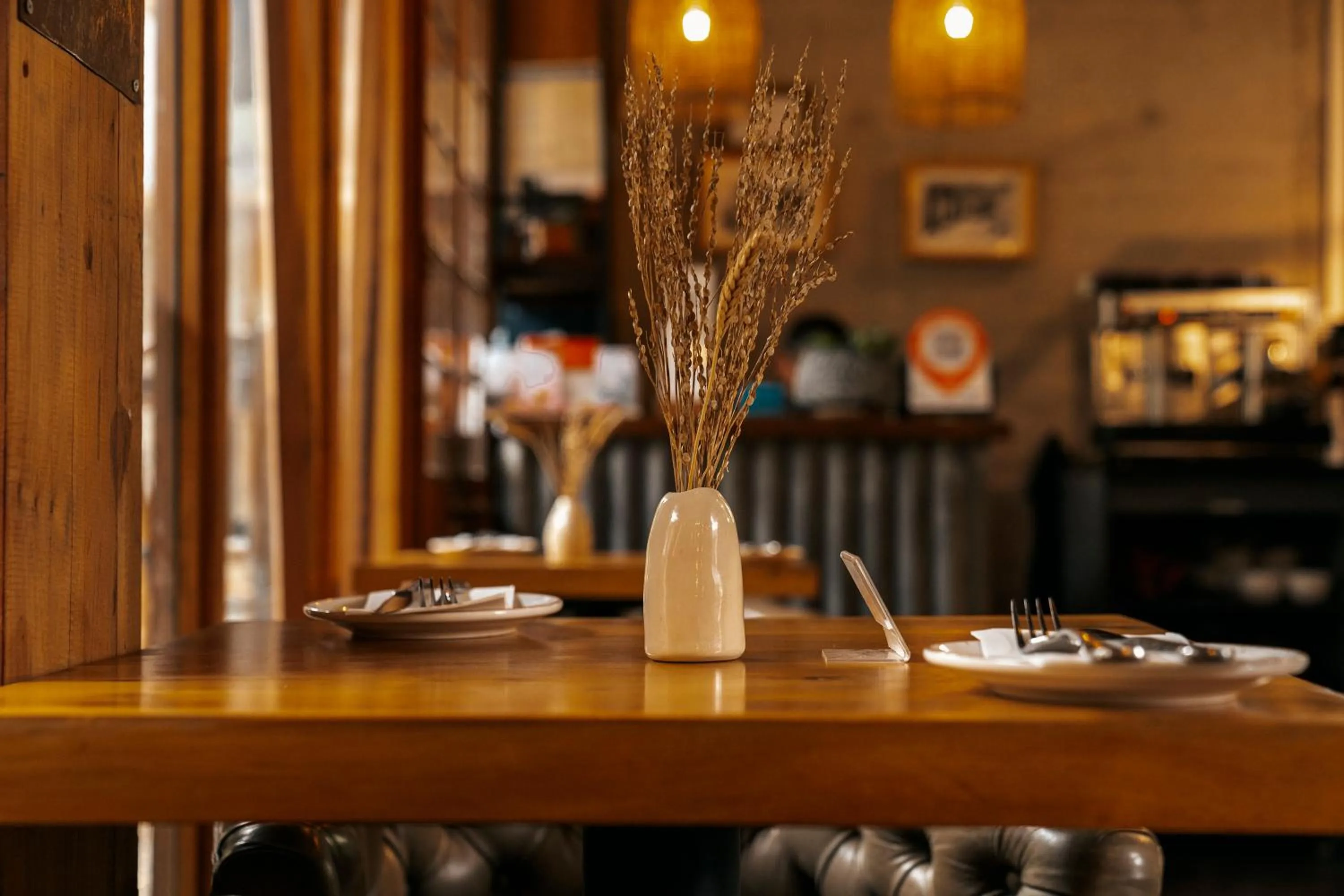 Restaurant/places to eat in Maison Italia 1029