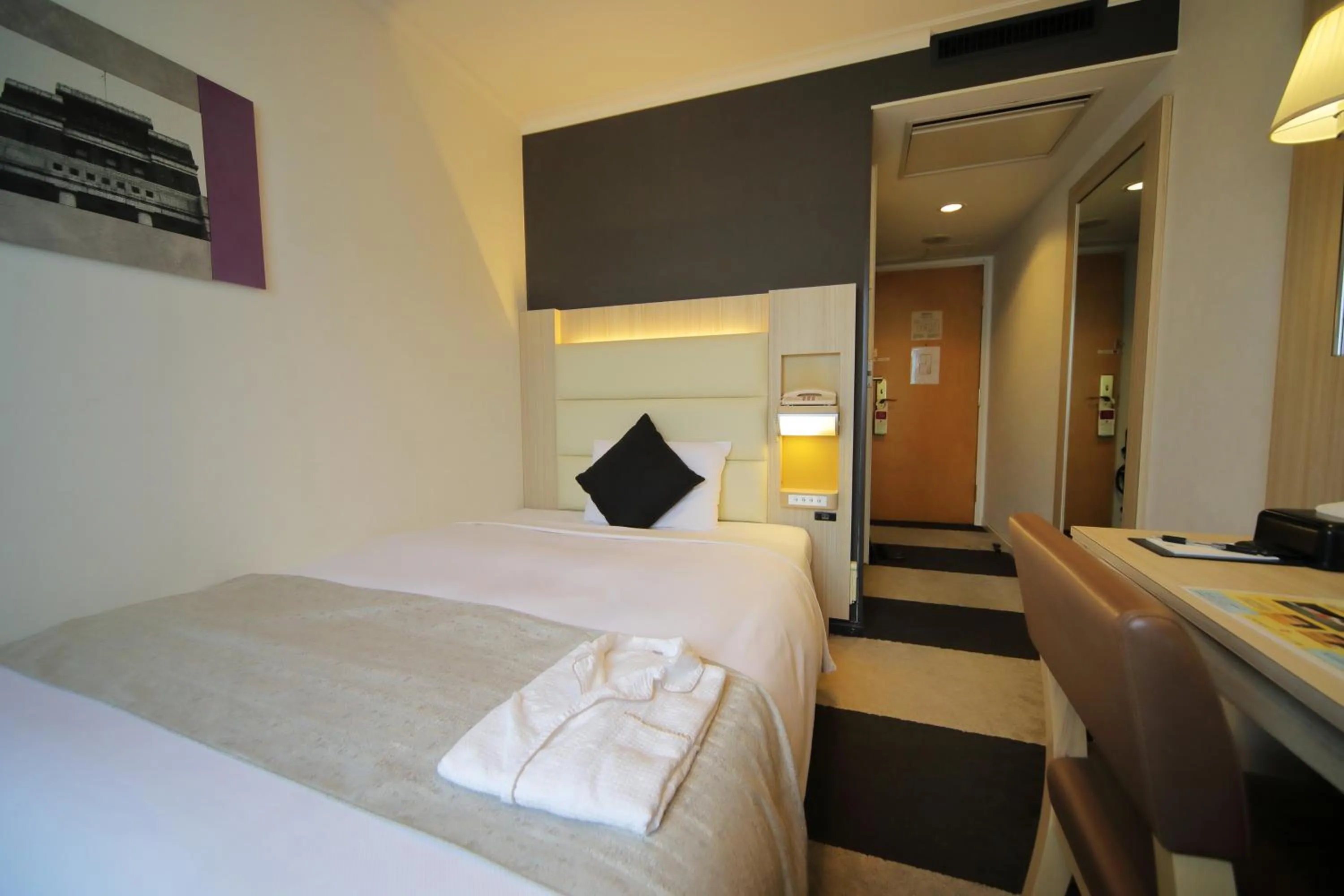 Bedroom, Bed in Hotel Sunroute Stellar Ueno