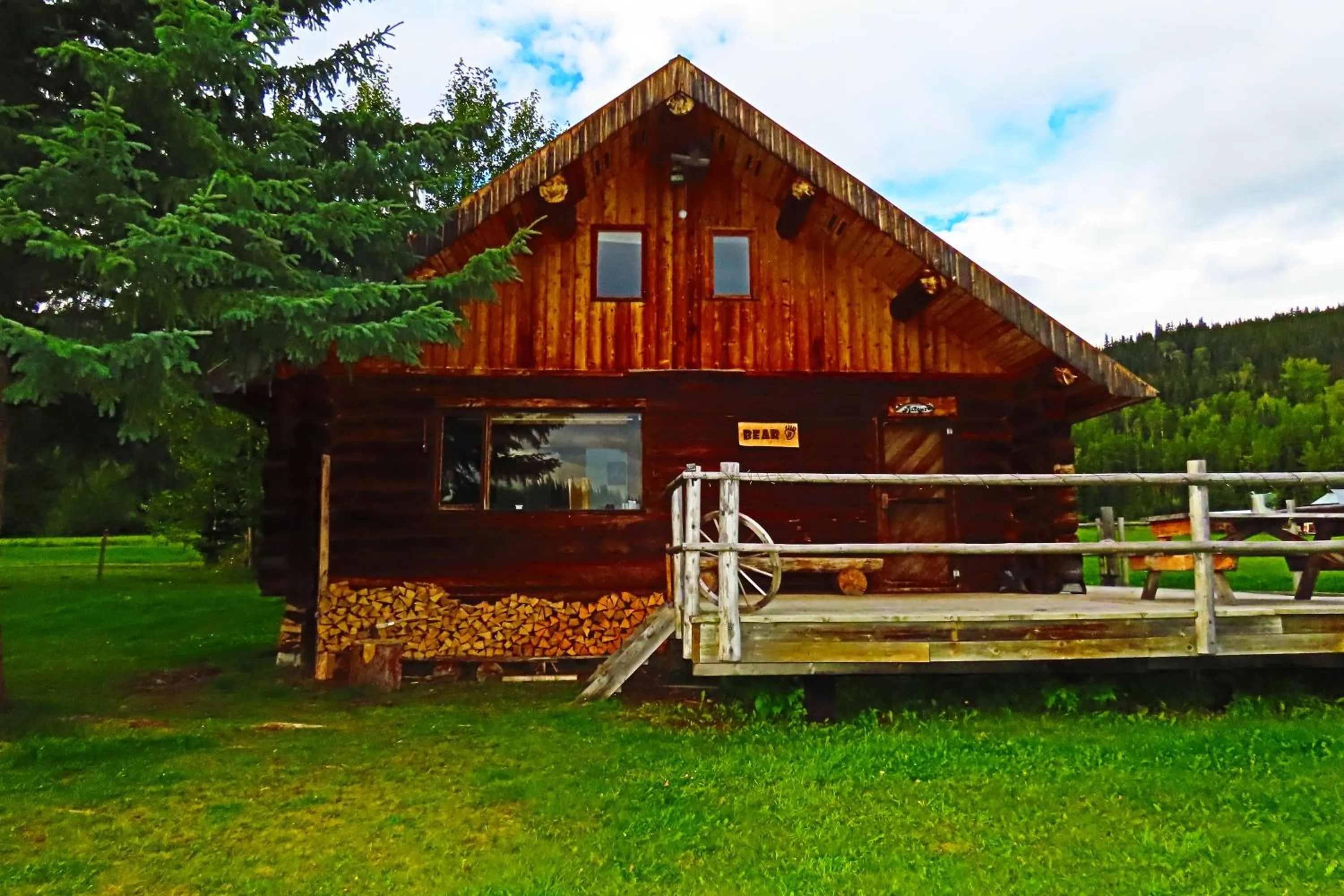 Facade/entrance in Rocky Ridge Resort-BC