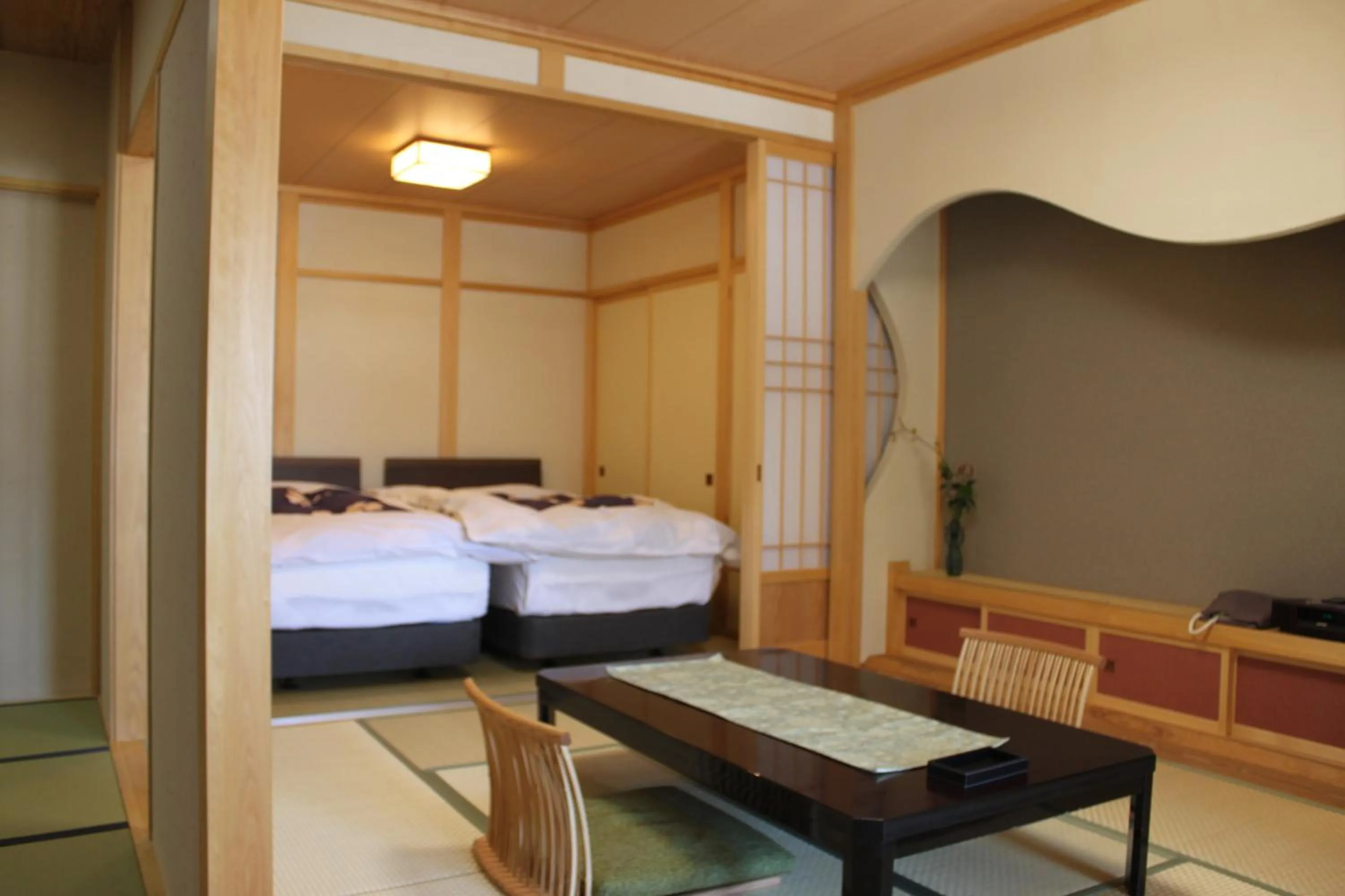 Bed in Hanaichi