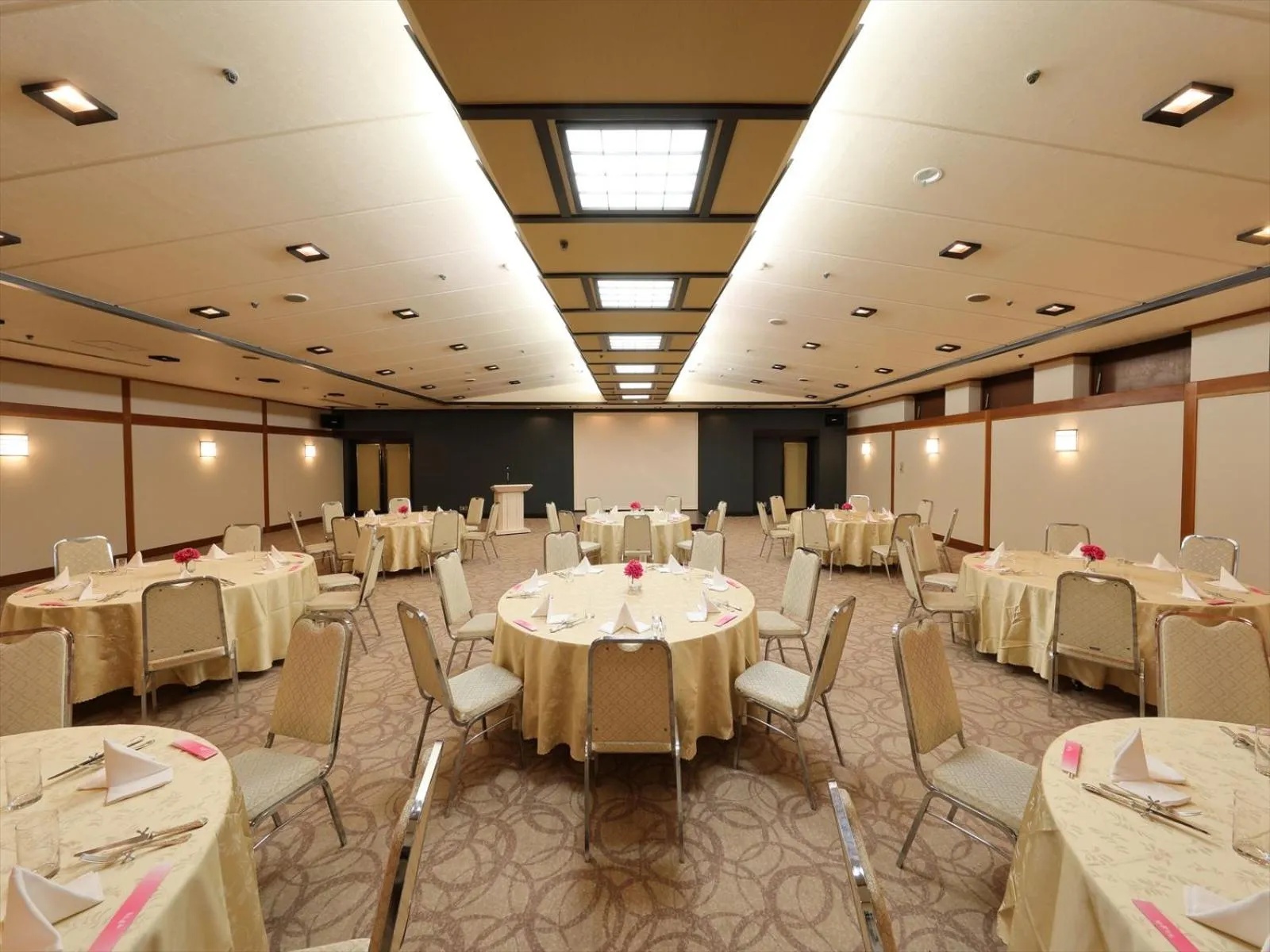 Banquet/Function facilities in Garden hotel Shiunkaku Higashimatsuyama