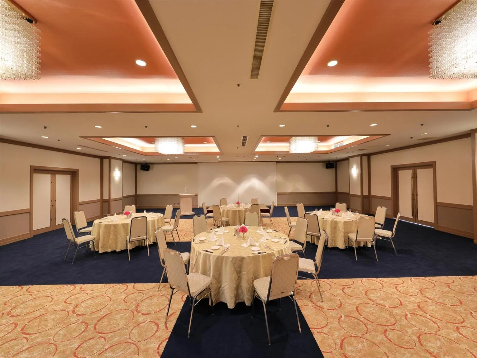 Banquet/Function facilities in Garden hotel Shiunkaku Higashimatsuyama