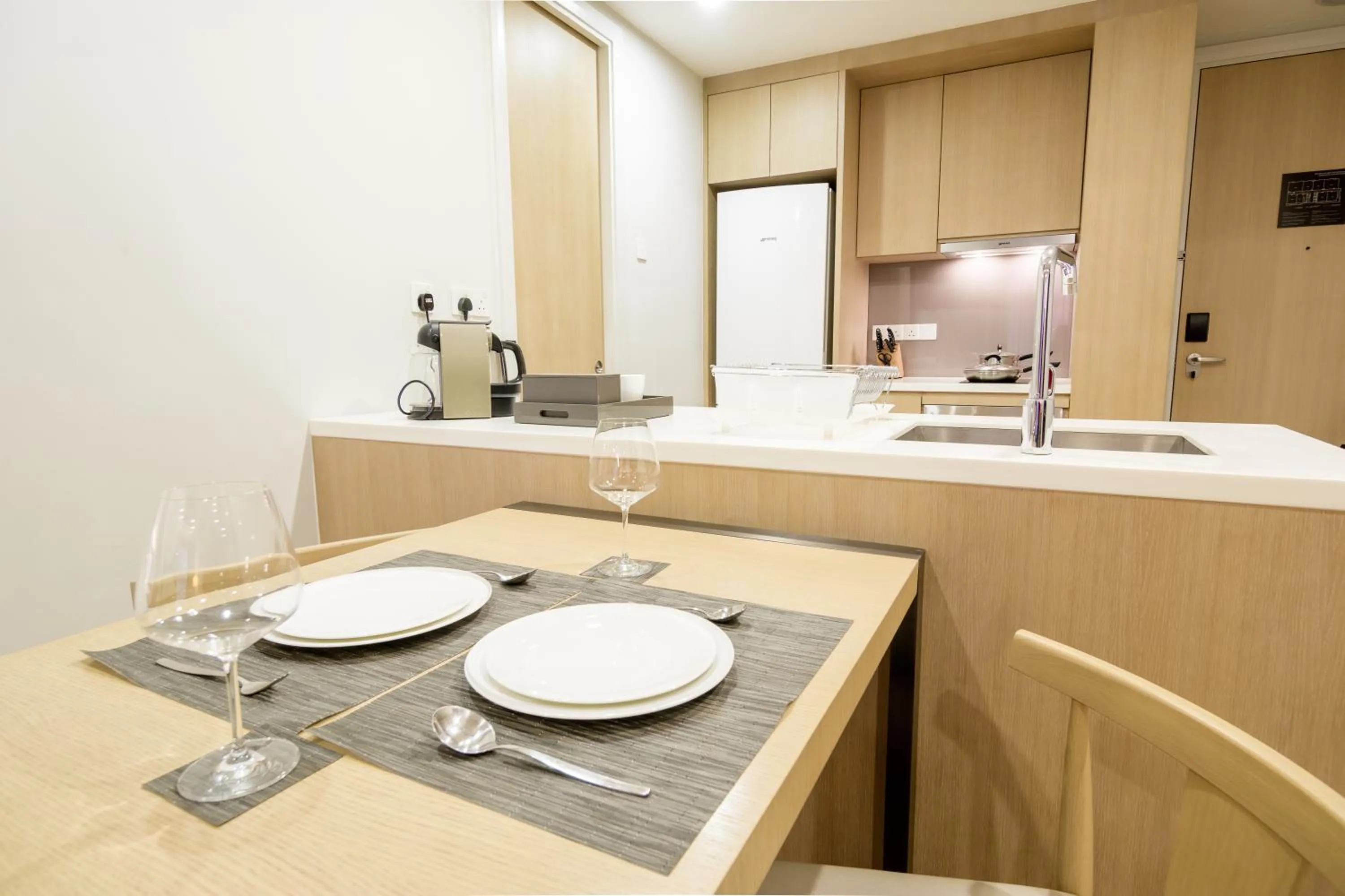 Coffee/tea facilities in 188 Suites by NamaStay