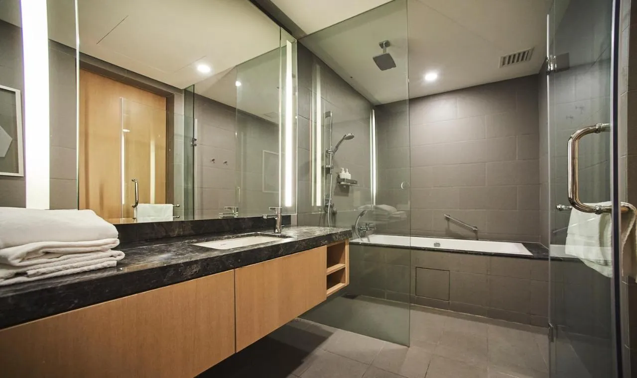 188 Suites by NamaStay