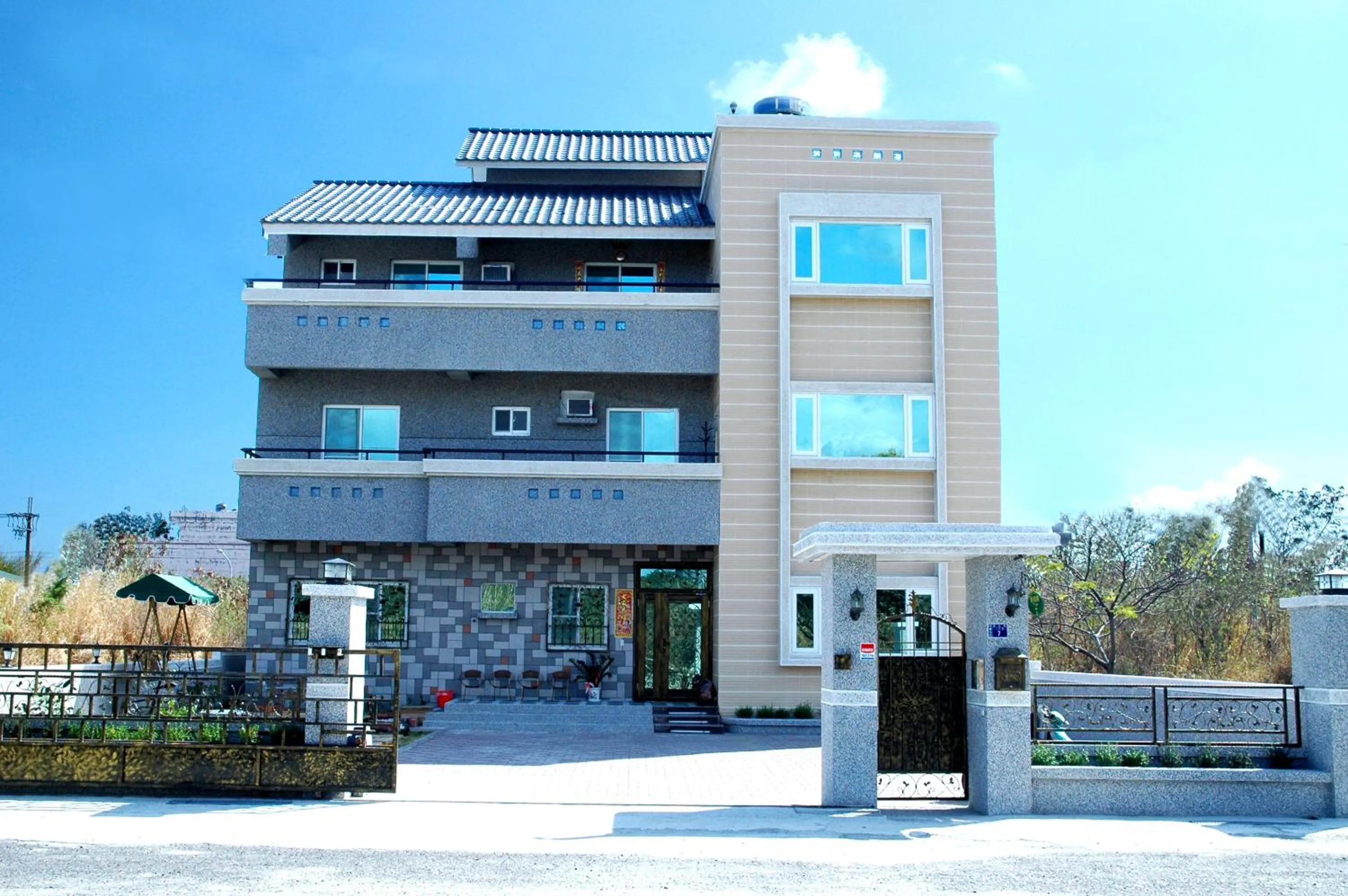 Property building in Taitung XD B&B