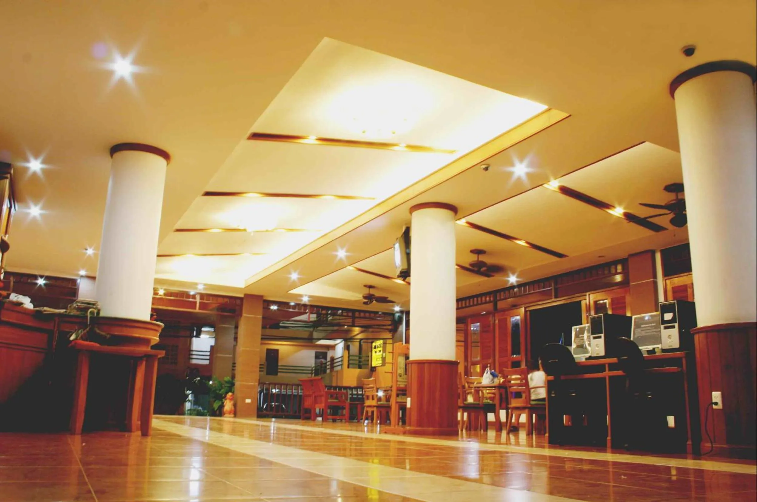 Lobby or reception in Sunview Place
