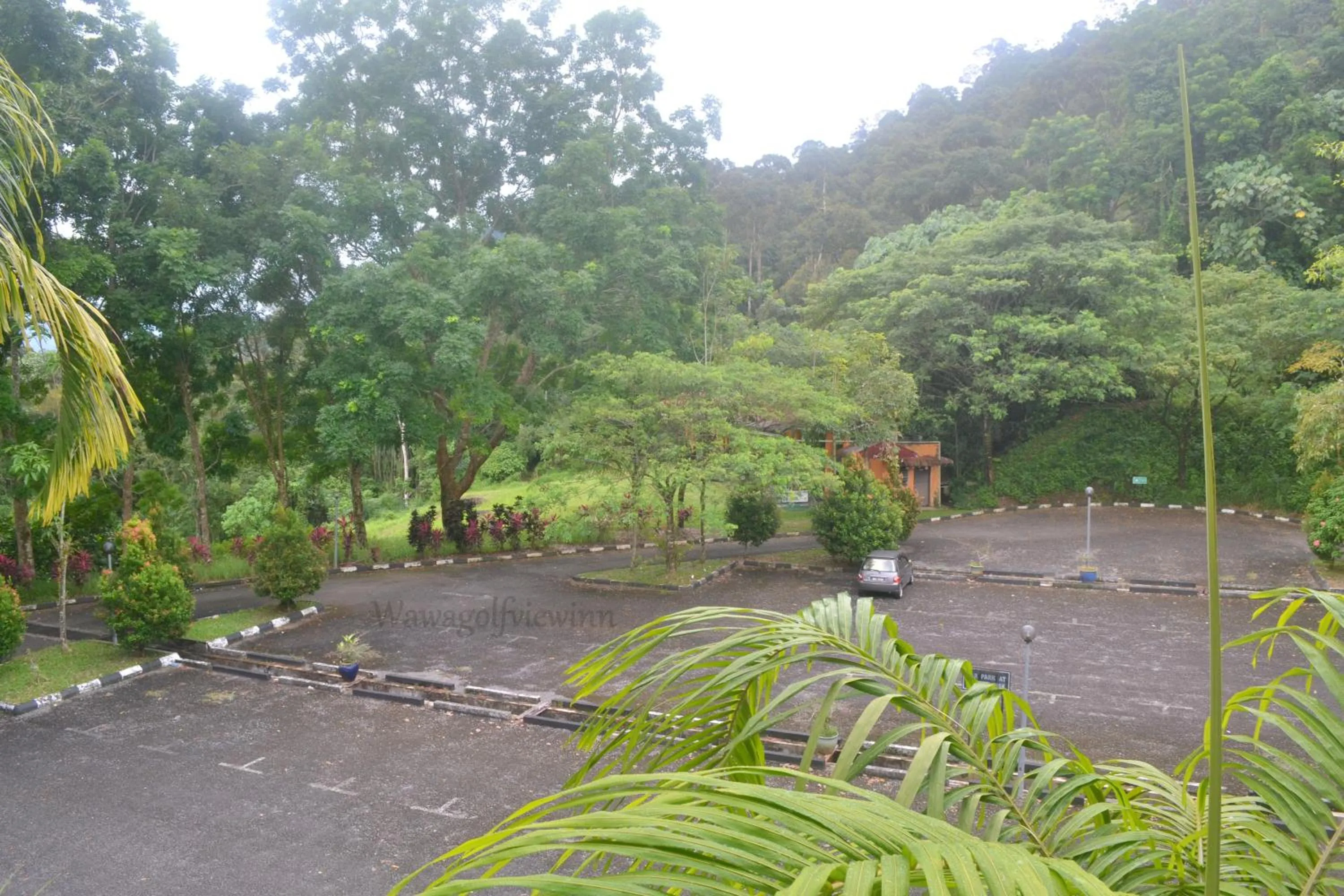 Mountain view in Wawa's Golf View Inn