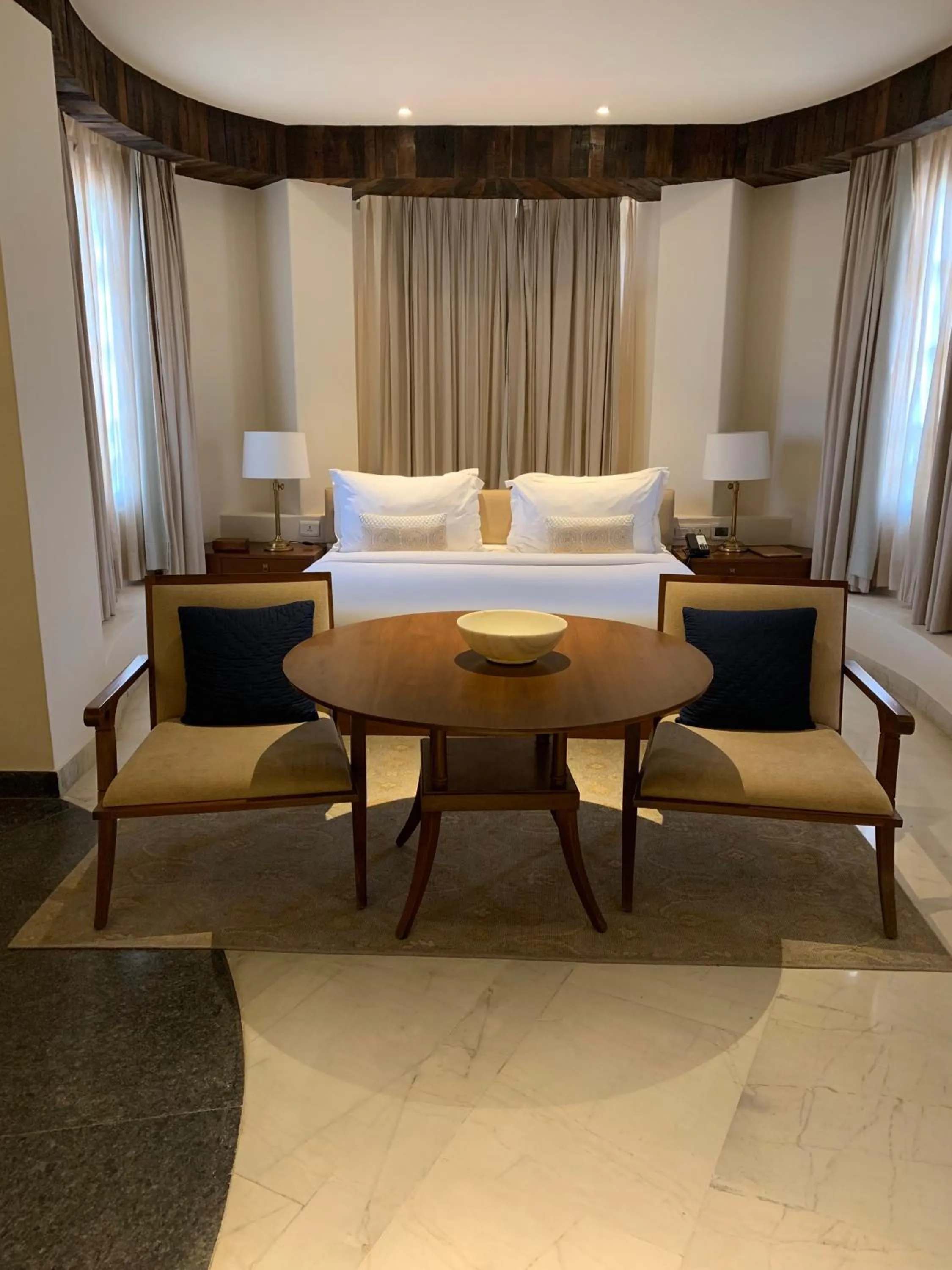 Seating area, Bed in Alila Fort Bishangarh Jaipur - A Hyatt Brand